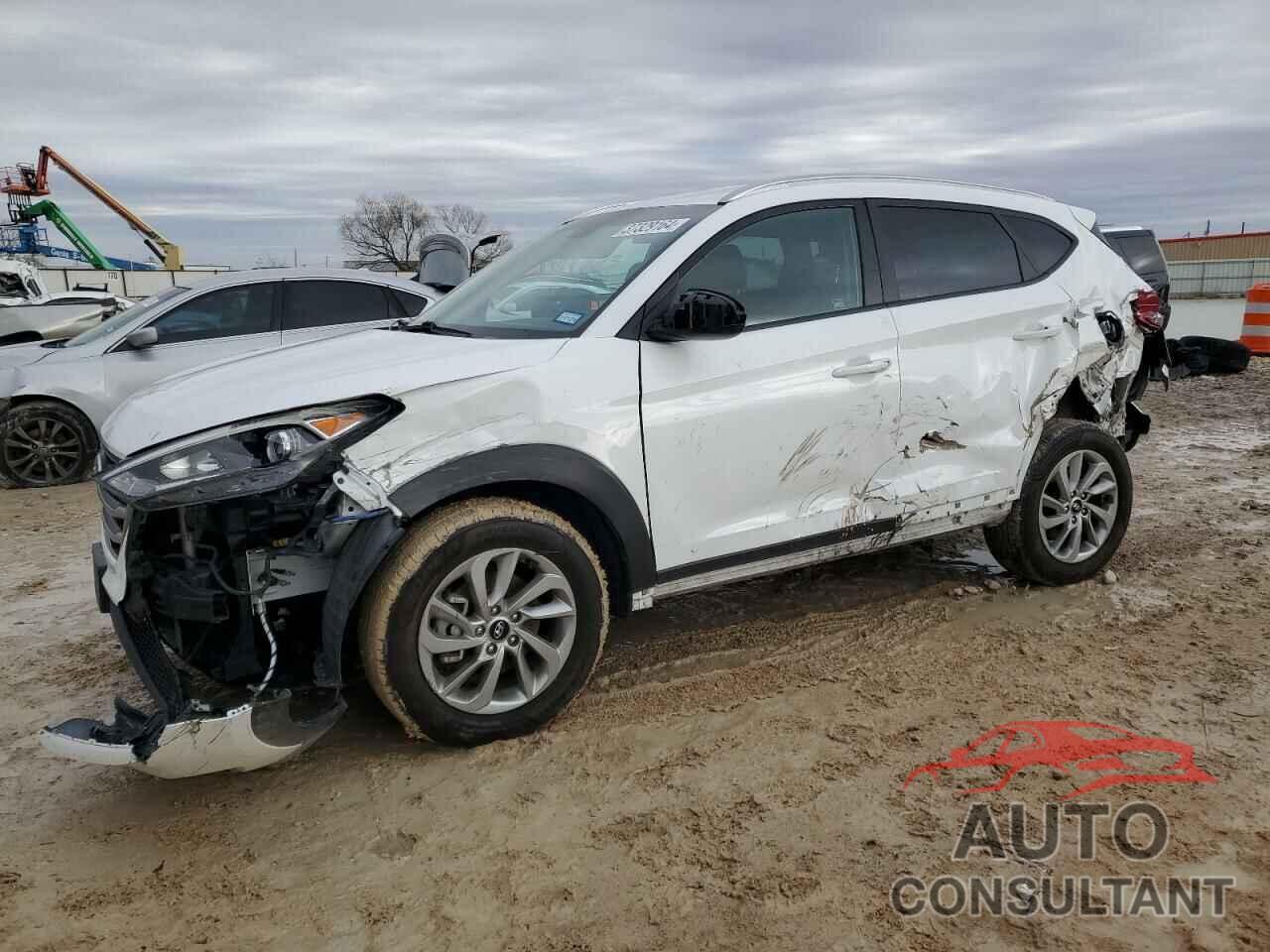 HYUNDAI TUCSON 2018 - KM8J33A45JU651421