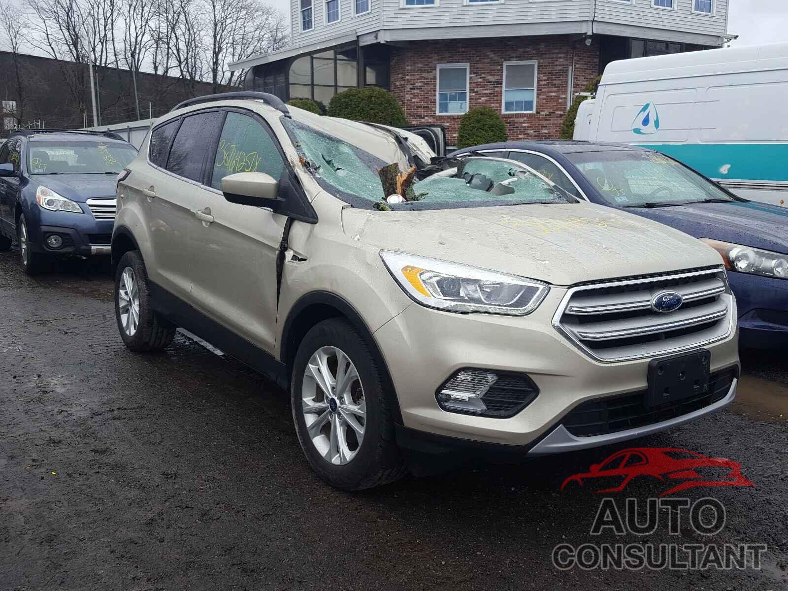 FORD ESCAPE 2018 - 1FMCU9HD8JUB92187