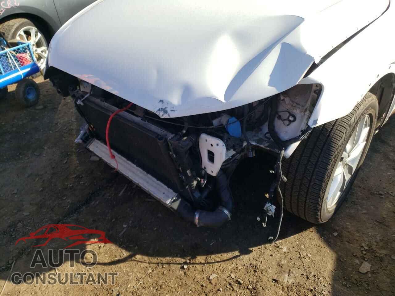 AUDI Q3 2016 - WA1EFCFS5GR015656