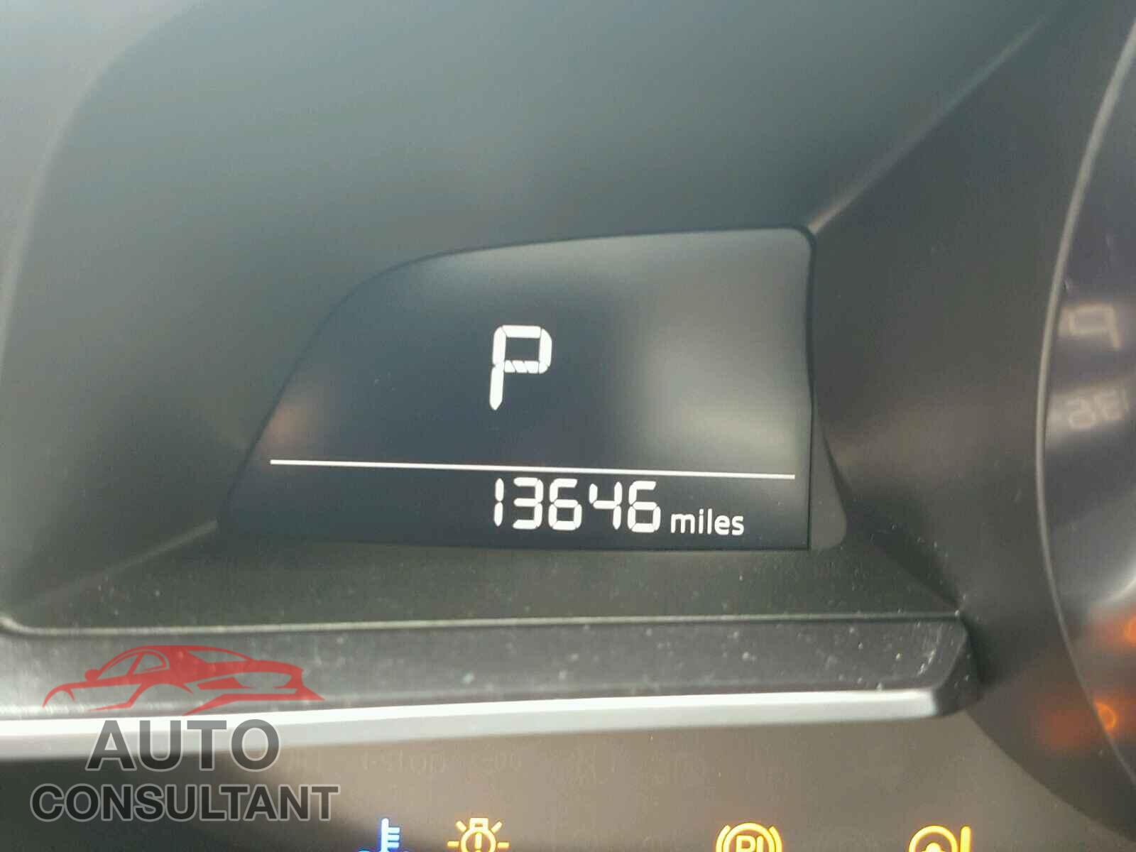 MAZDA 3 2017 - 3MZBN1W34HM136736