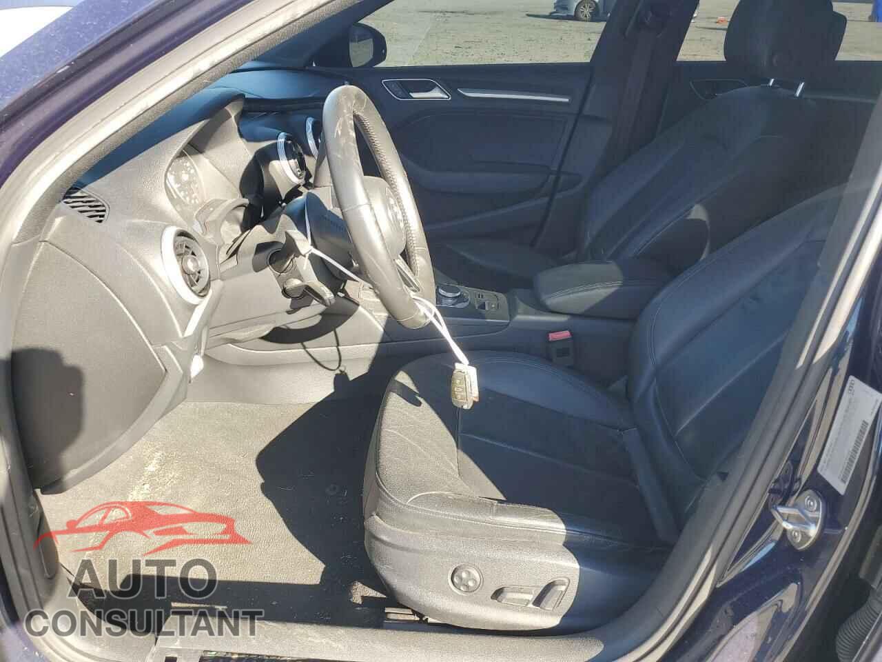 AUDI A3 2017 - WAUAUGFF1H1042452