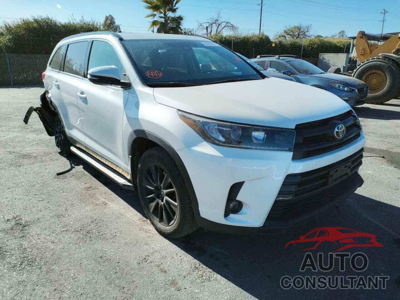 TOYOTA HIGHLANDER 2019 - 5TDJZRFH0KS626398