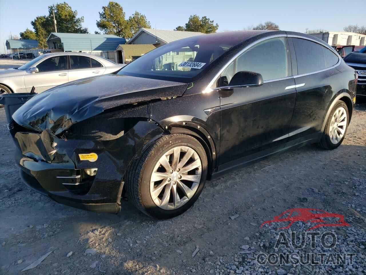 TESLA MODEL X 2017 - 5YJXCBE20HF061194