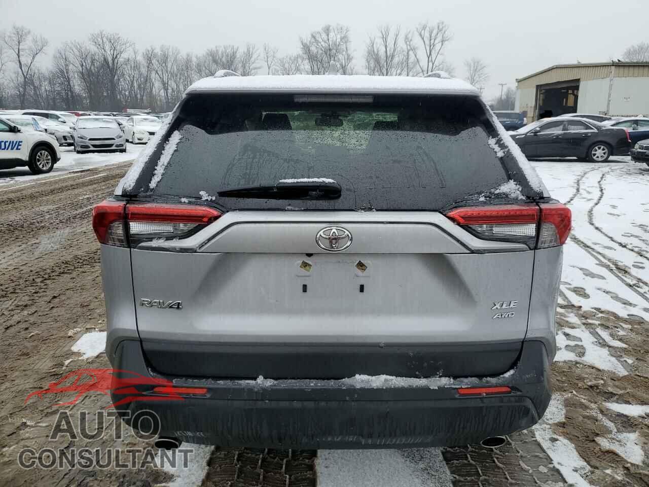 TOYOTA RAV4 2021 - JTMP1RFV8MD078415