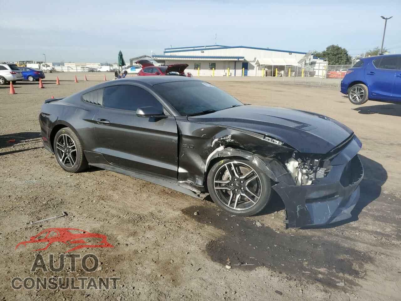 FORD MUSTANG 2018 - 1FA6P8CF7J5176428