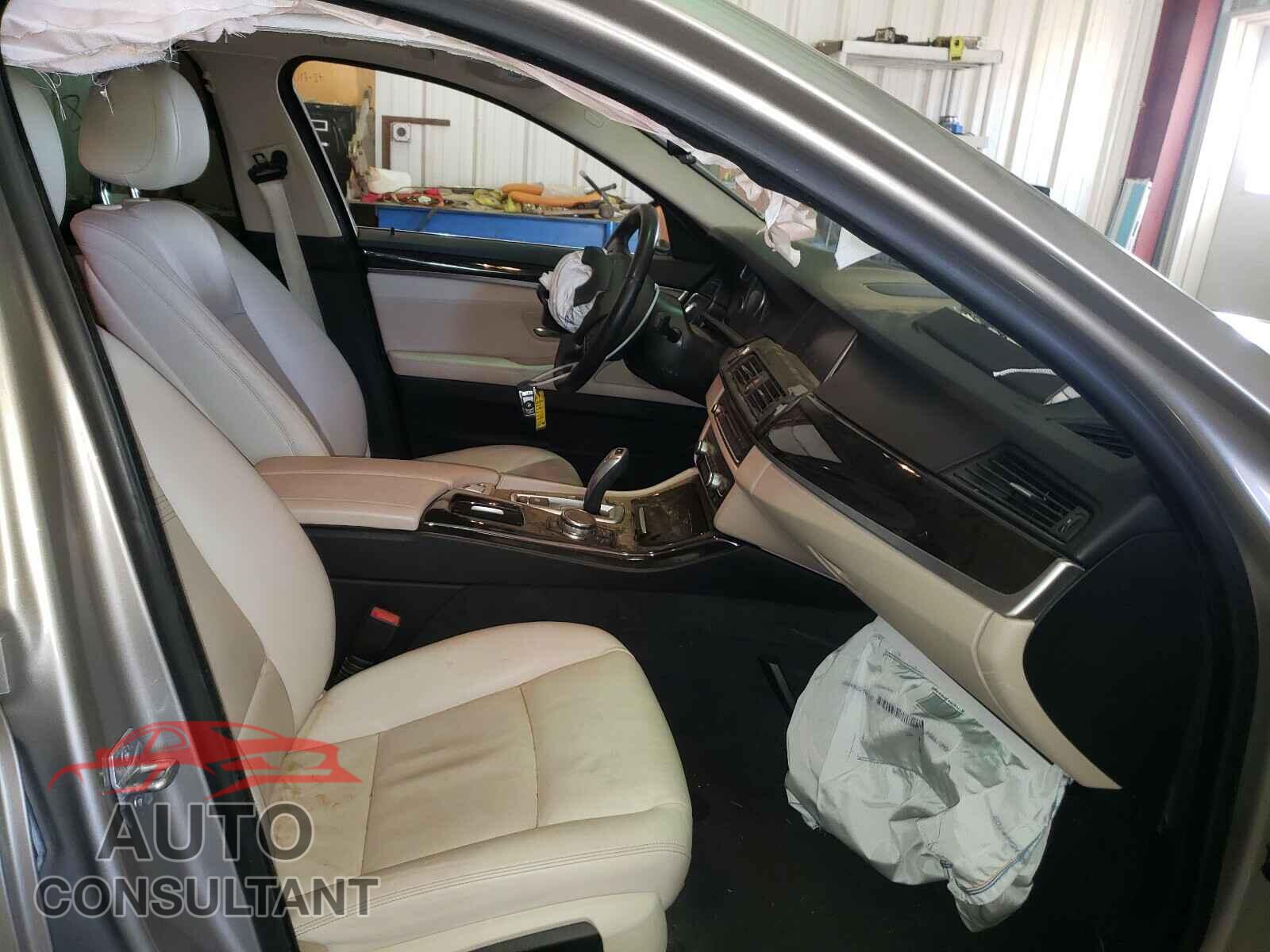 BMW 5 SERIES 2014 - WBA5B1C52ED480519