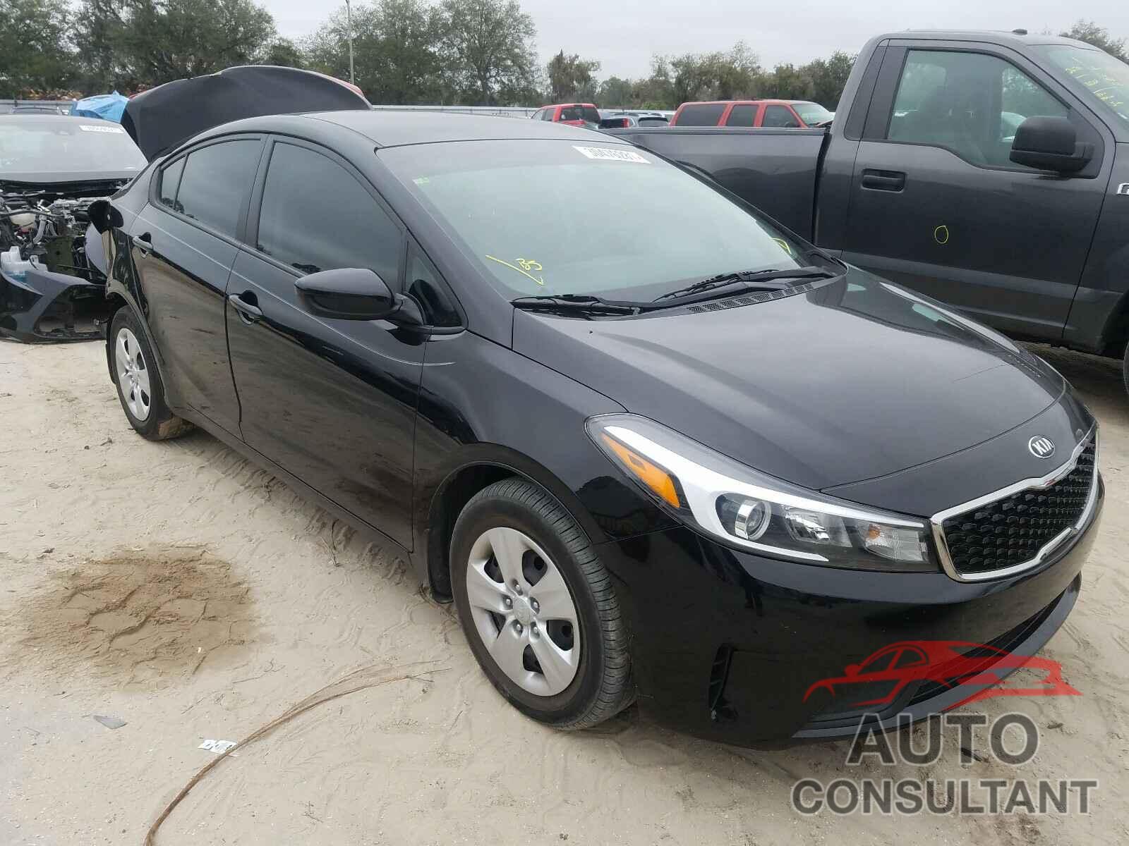 KIA FORTE 2018 - 3KPFK4A75JE236790