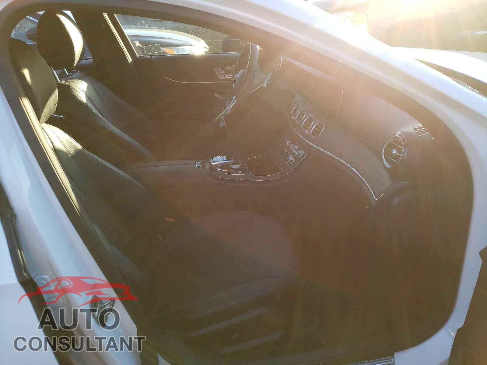 MERCEDES-BENZ E CLASS 2019 - WDDZF4JB5KA552836