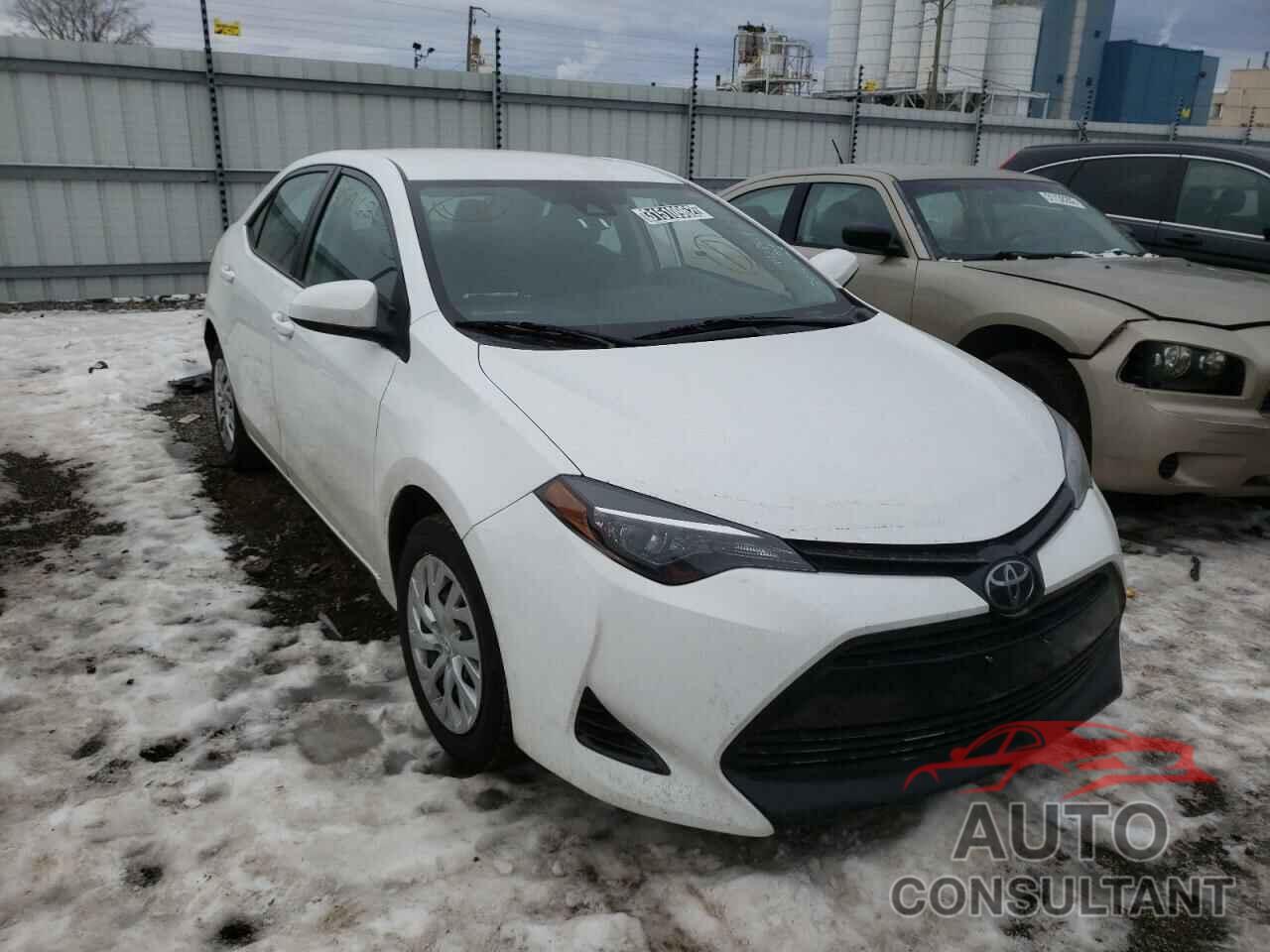 TOYOTA COROLLA 2018 - 5YFBURHE9JP811854