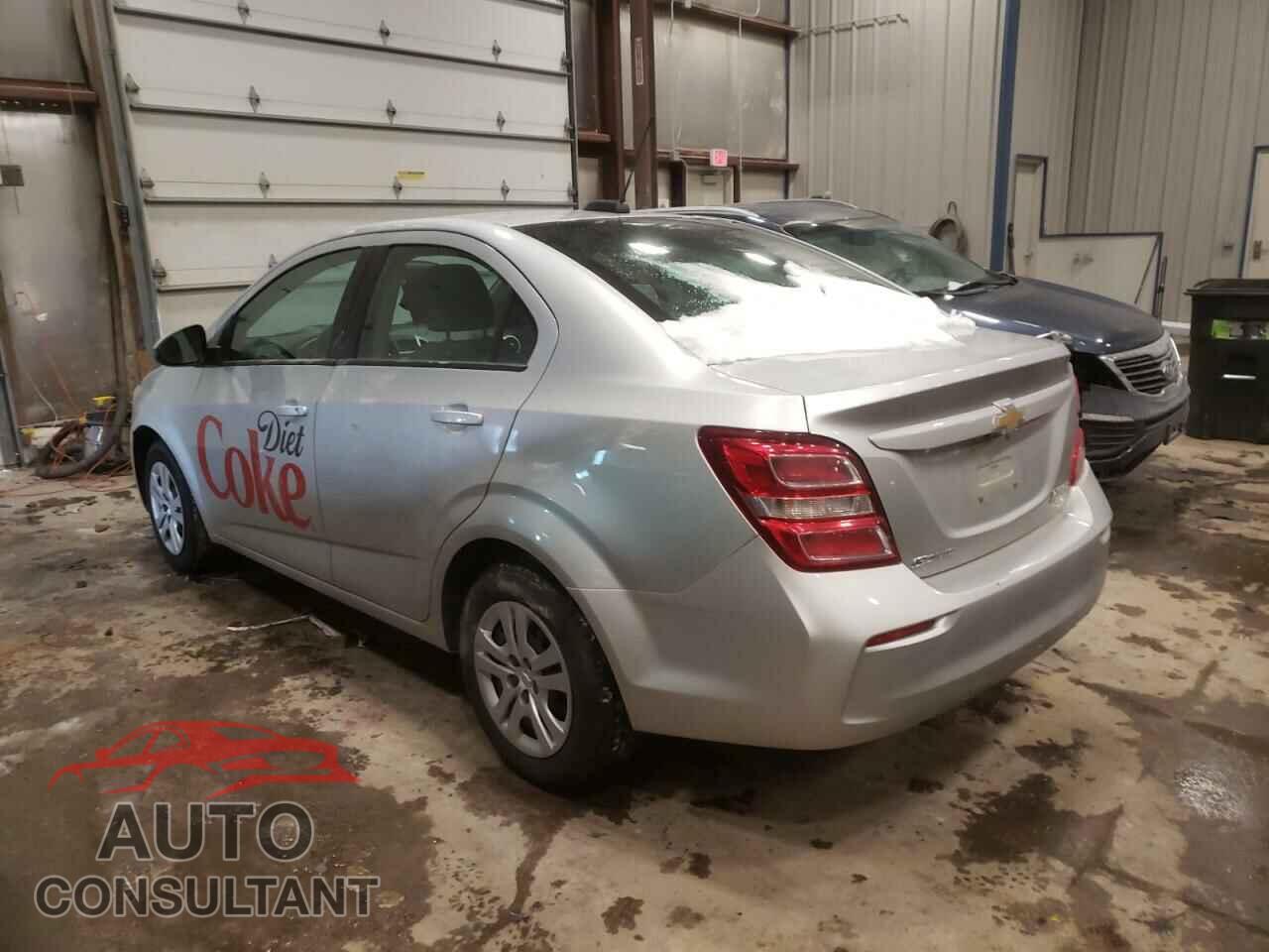 CHEVROLET SONIC 2017 - 1G1JB5SH3H4144525