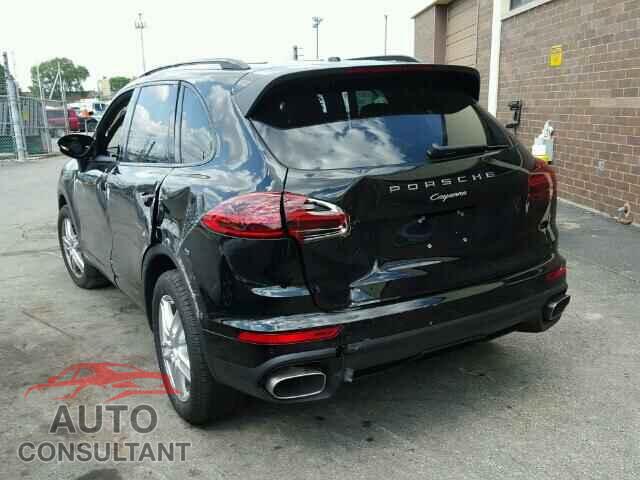 PORSCHE CAYENNE 2016 - WP1AA2A27GKA15606