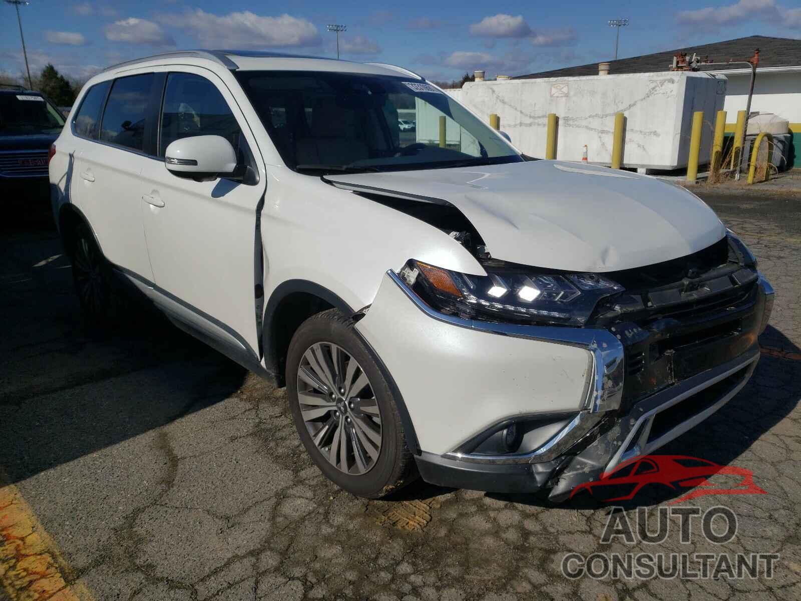 MITSUBISHI OUTLANDER 2019 - JA4AD3A30KZ036671