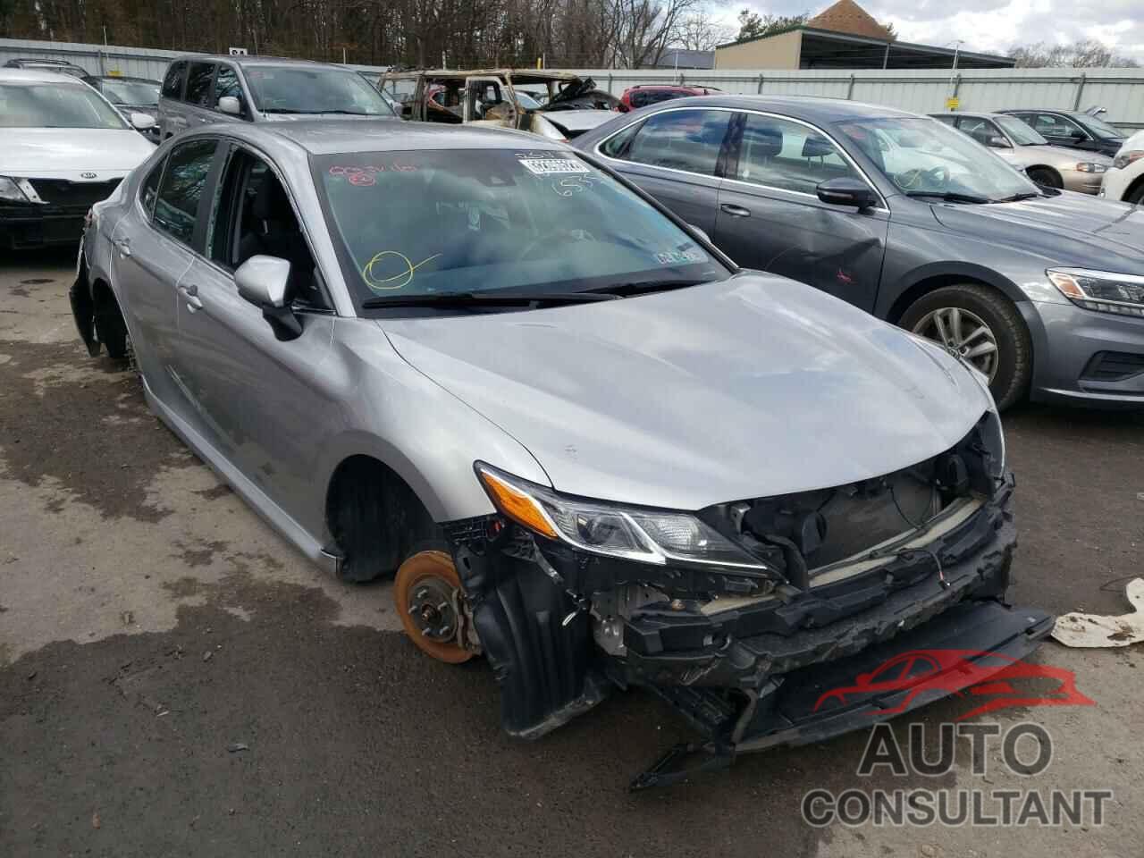 TOYOTA CAMRY 2018 - 4T1B11HK6JU653567