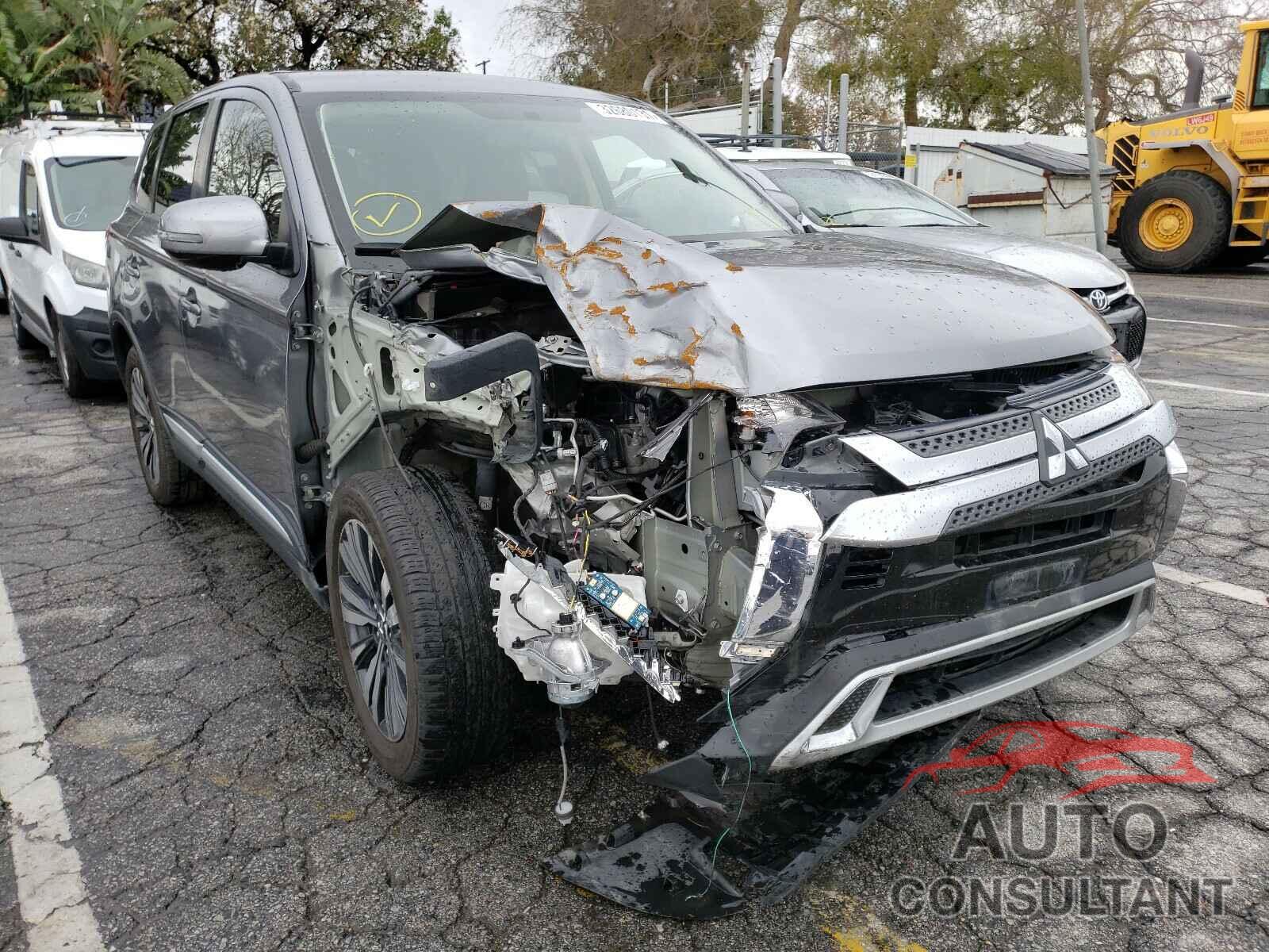MITSUBISHI OUTLANDER 2019 - JA4AD3A39KZ035342
