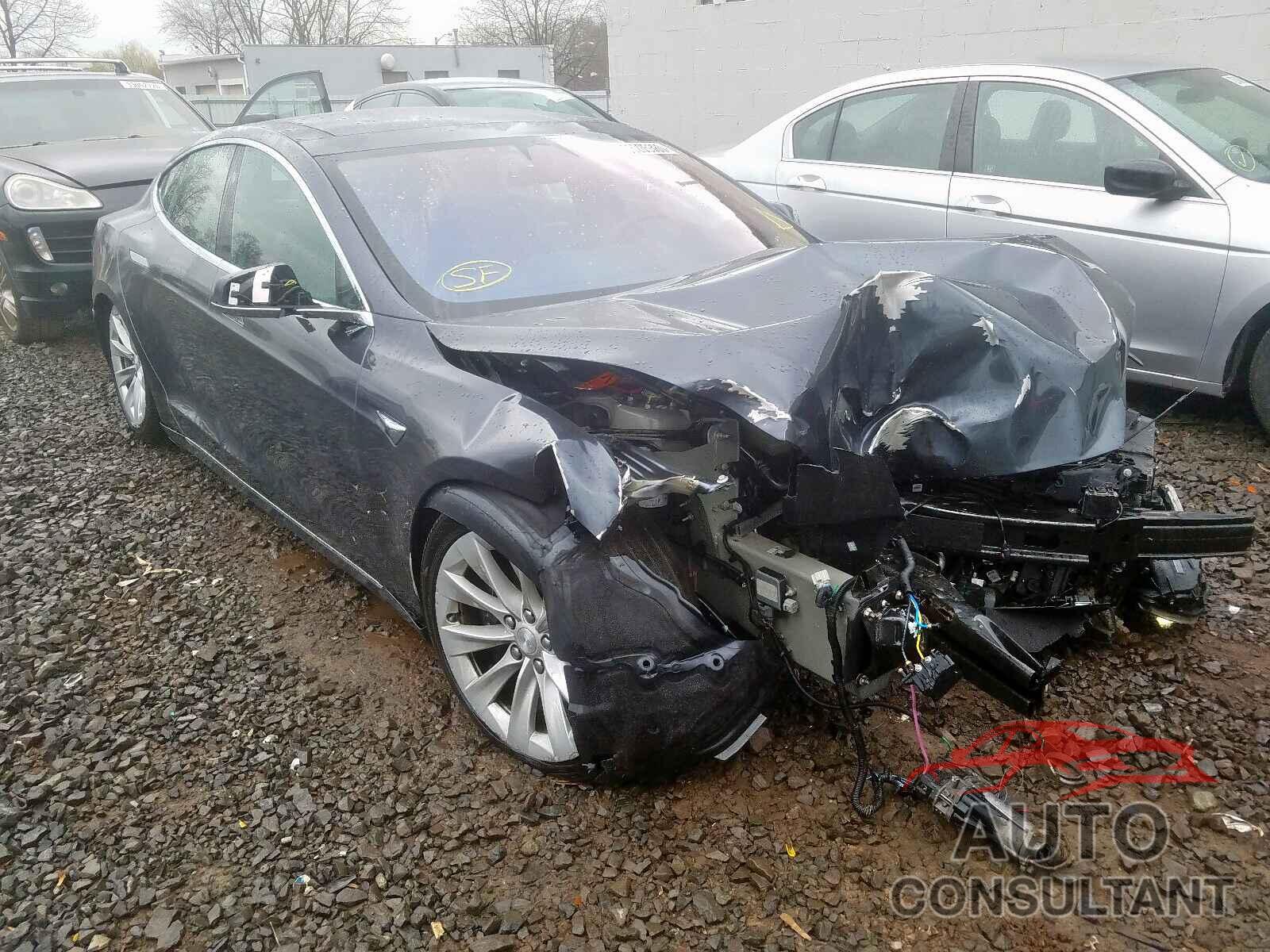 TESLA MODEL S 2017 - 5YJSA1E2XHF212603