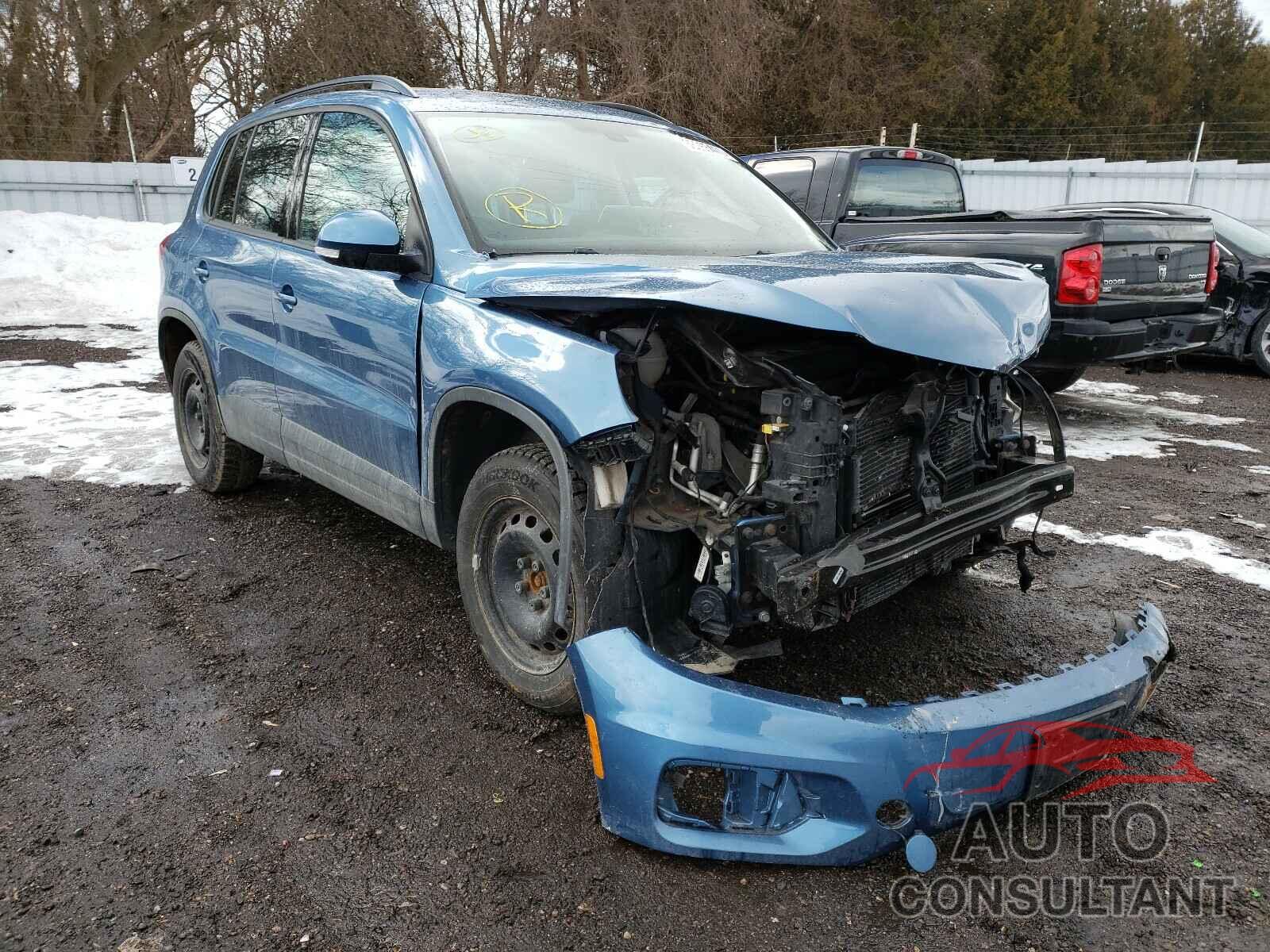 VOLKSWAGEN TIGUAN 2017 - WVGHV7AX6HK031824