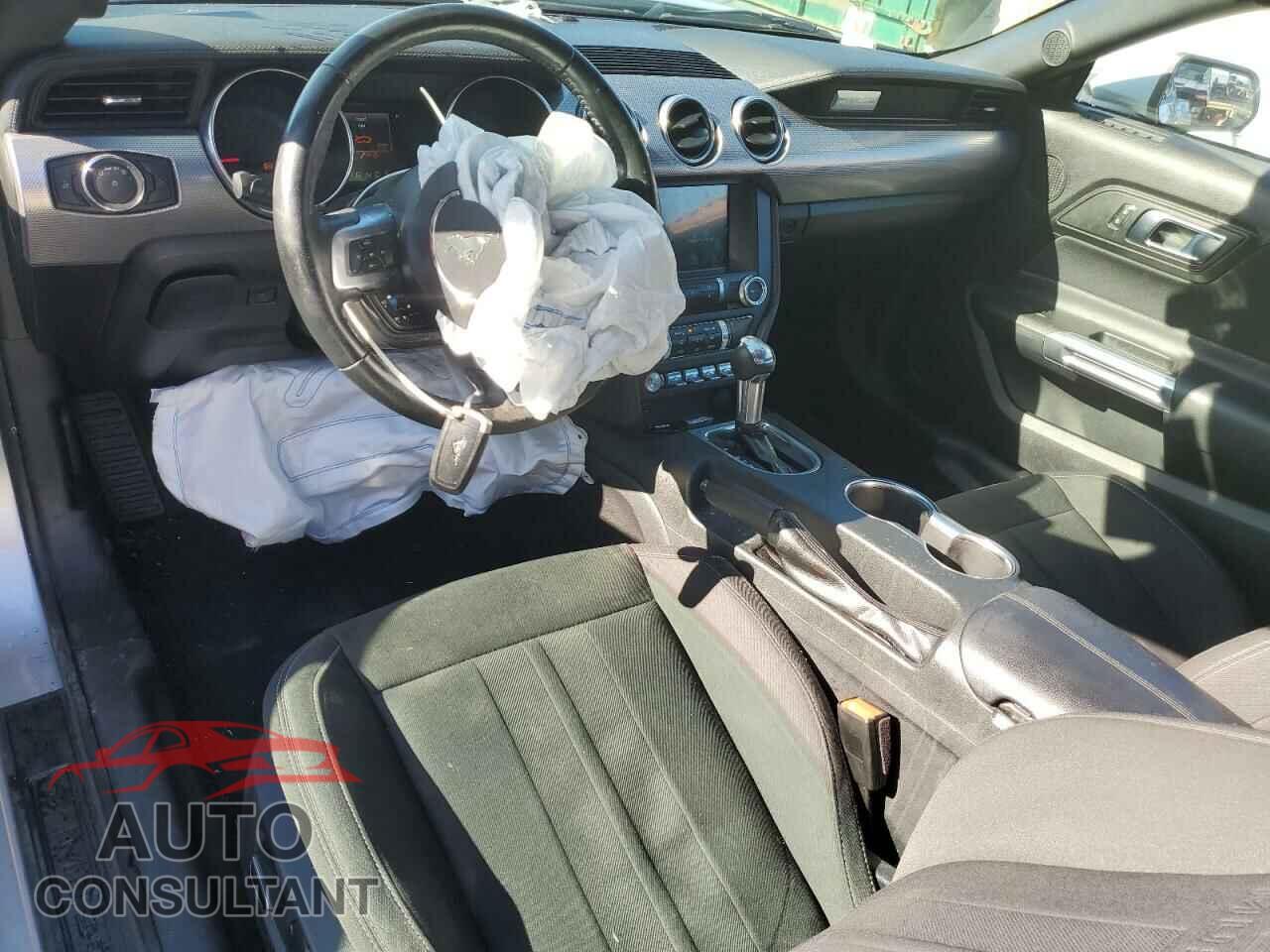 FORD MUSTANG 2018 - 1FA6P8TH8J5161695