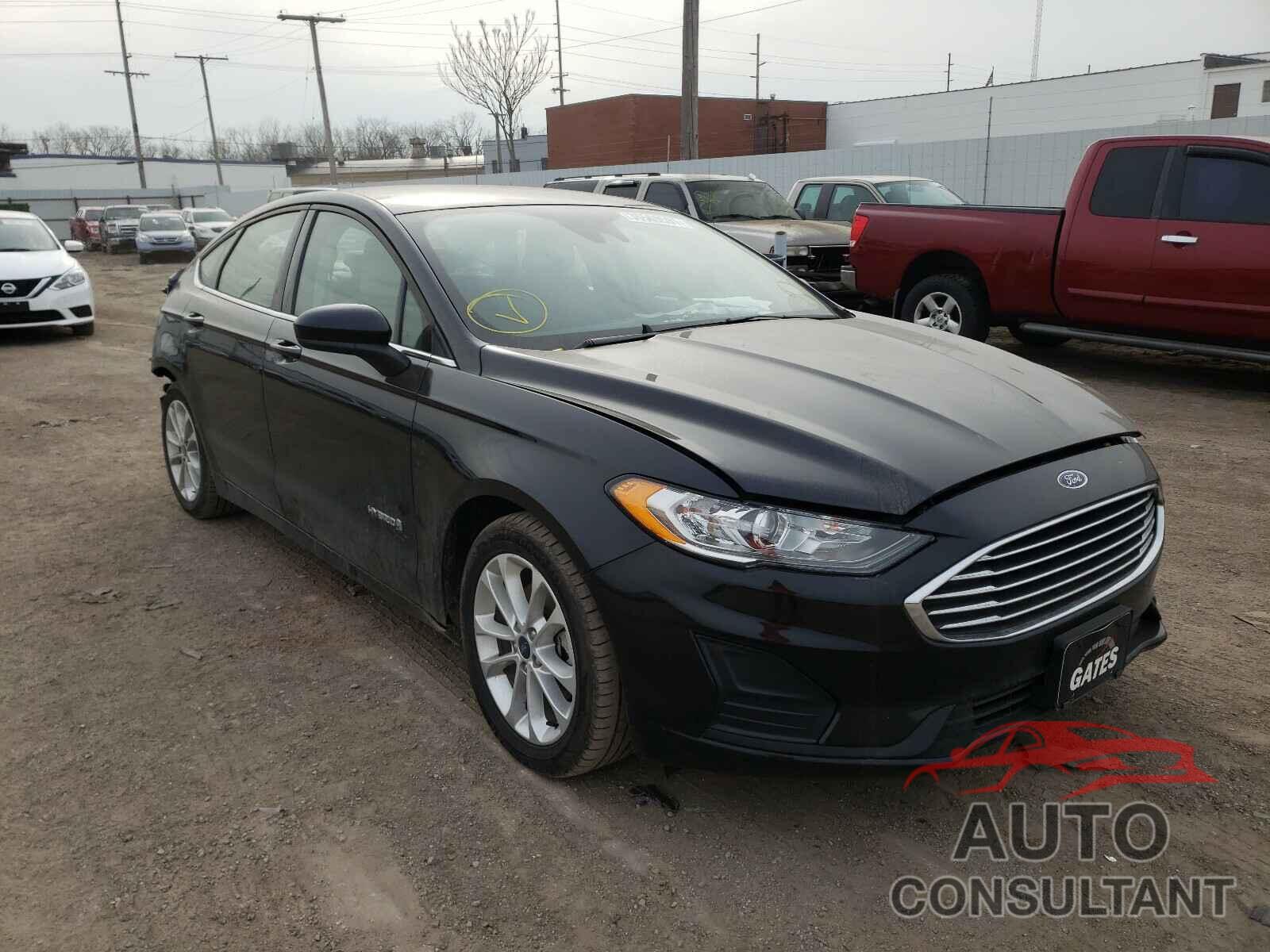 FORD FUSION 2019 - 3FA6P0LU7KR221057