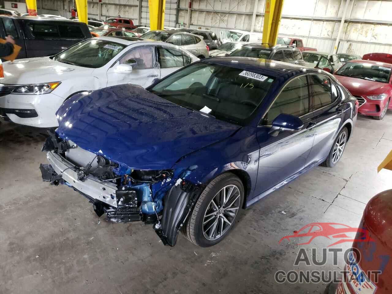 TOYOTA CAMRY 2023 - 4T1F11BK6PU079989