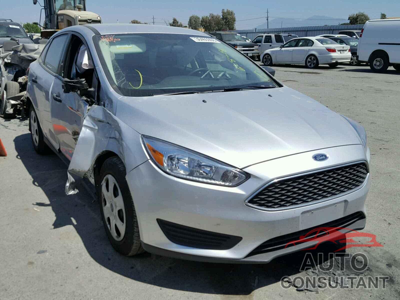 FORD FOCUS 2017 - 1FADP3E24HL236160