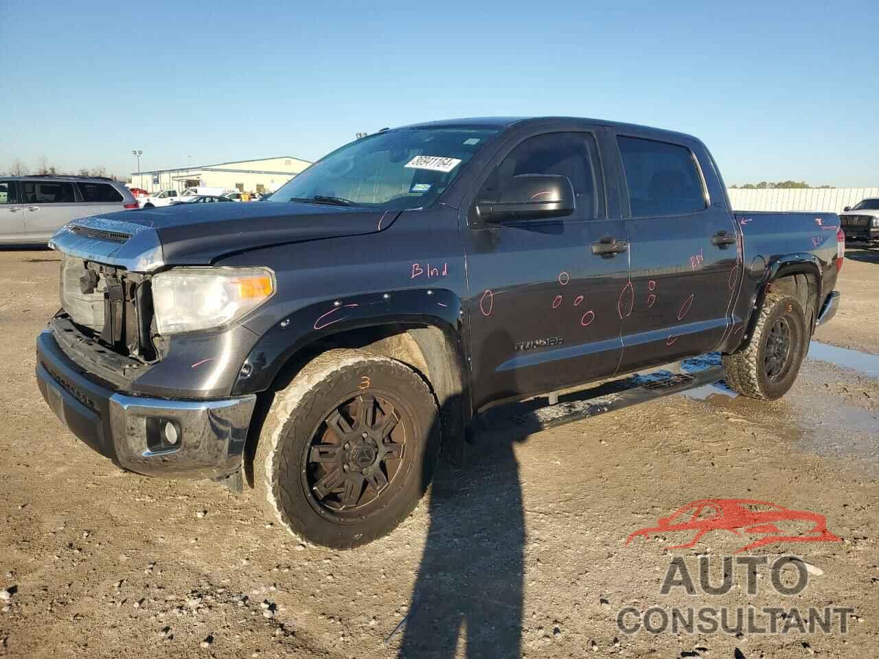 TOYOTA TUNDRA 2017 - 5TFEM5F17HX113485