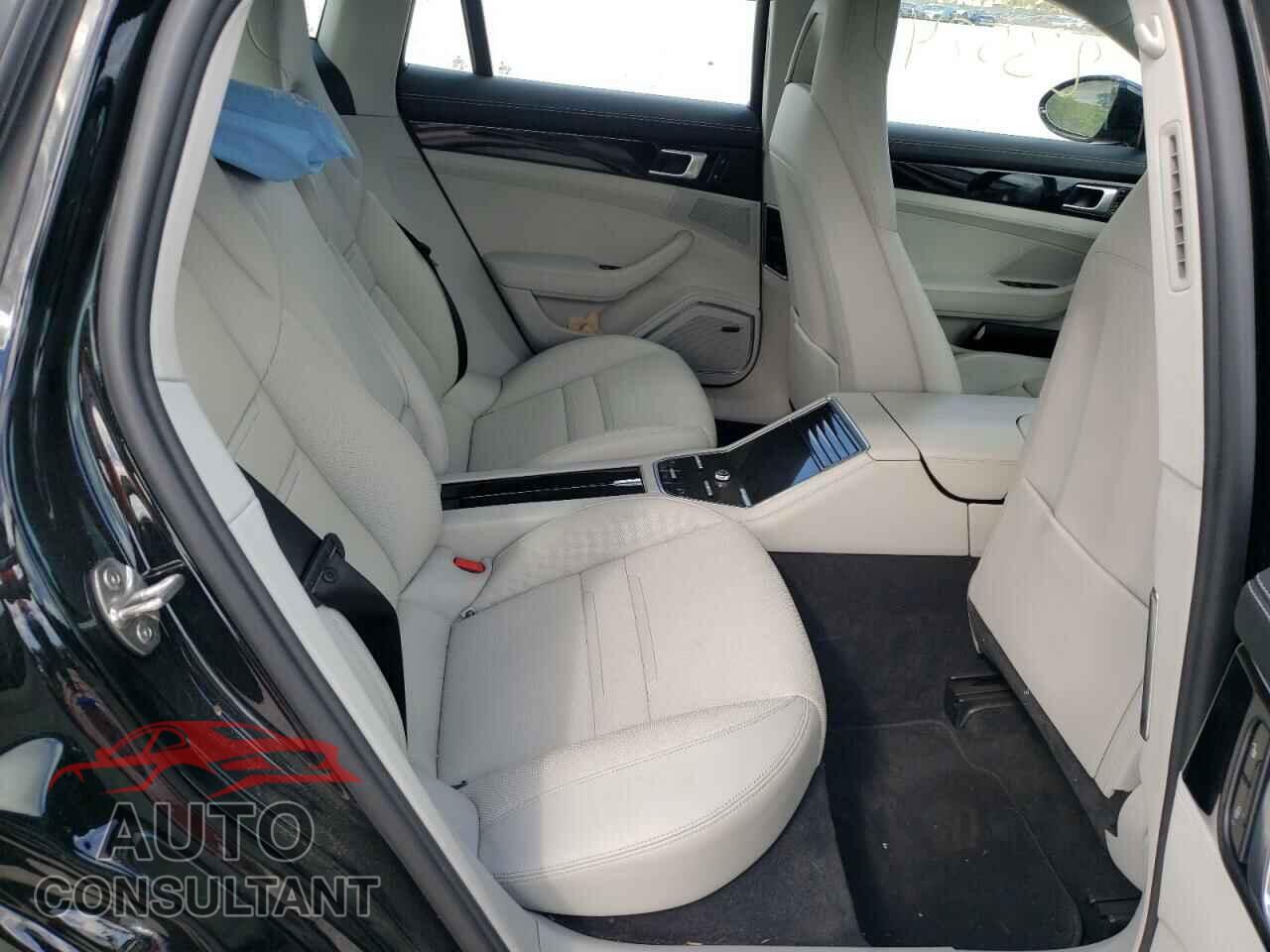 PORSCHE PANAMERA 2018 - WP0AA2A7XJL113575