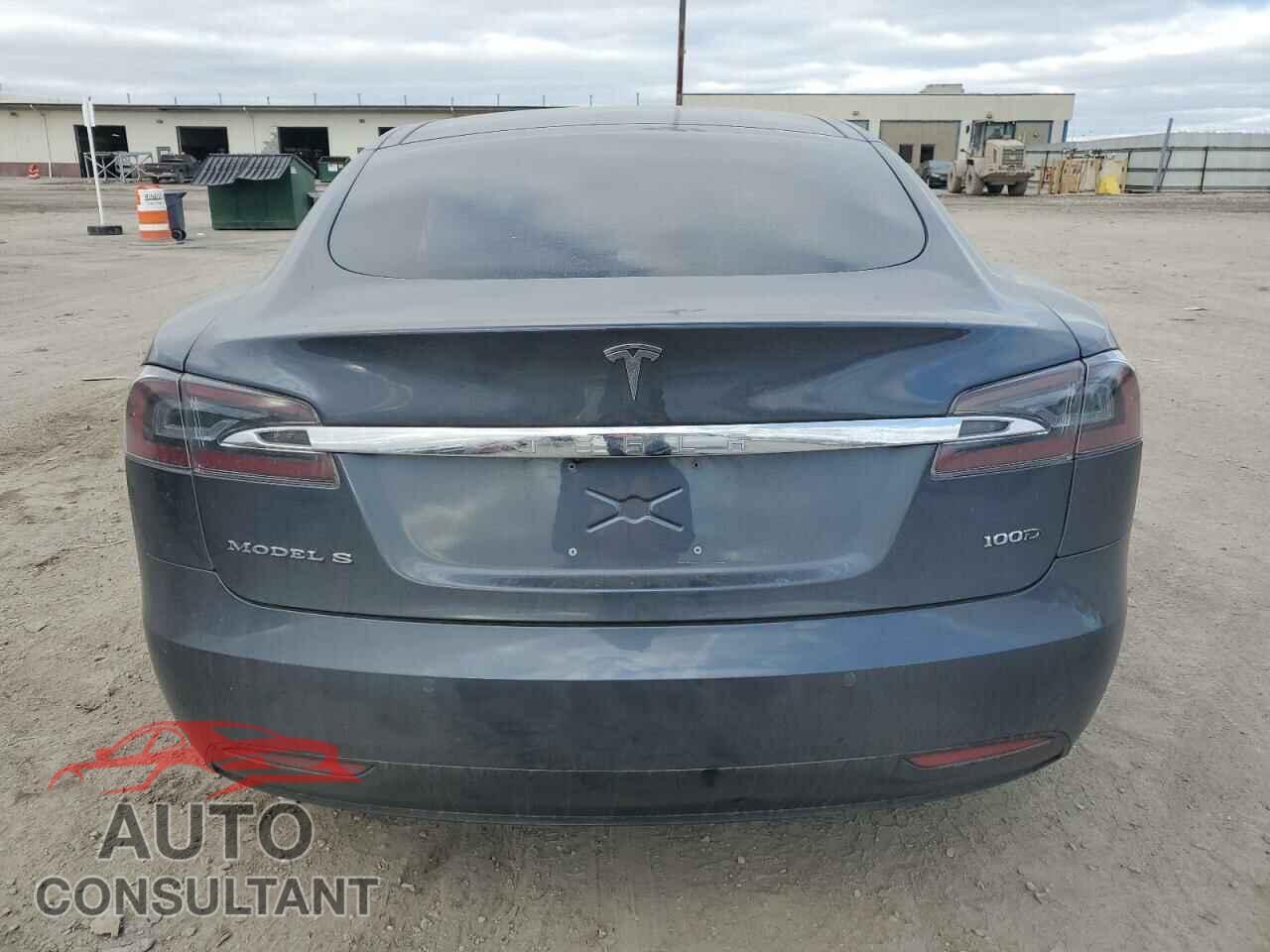 TESLA MODEL S 2018 - 5YJSA1E28JF261868