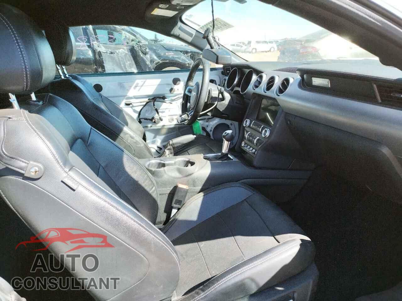 FORD MUSTANG 2019 - 1FA6P8TH0K5123508