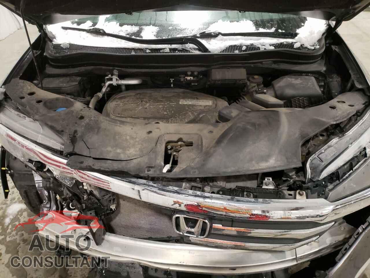 HONDA PILOT 2017 - 5FNYF6H33HB027631