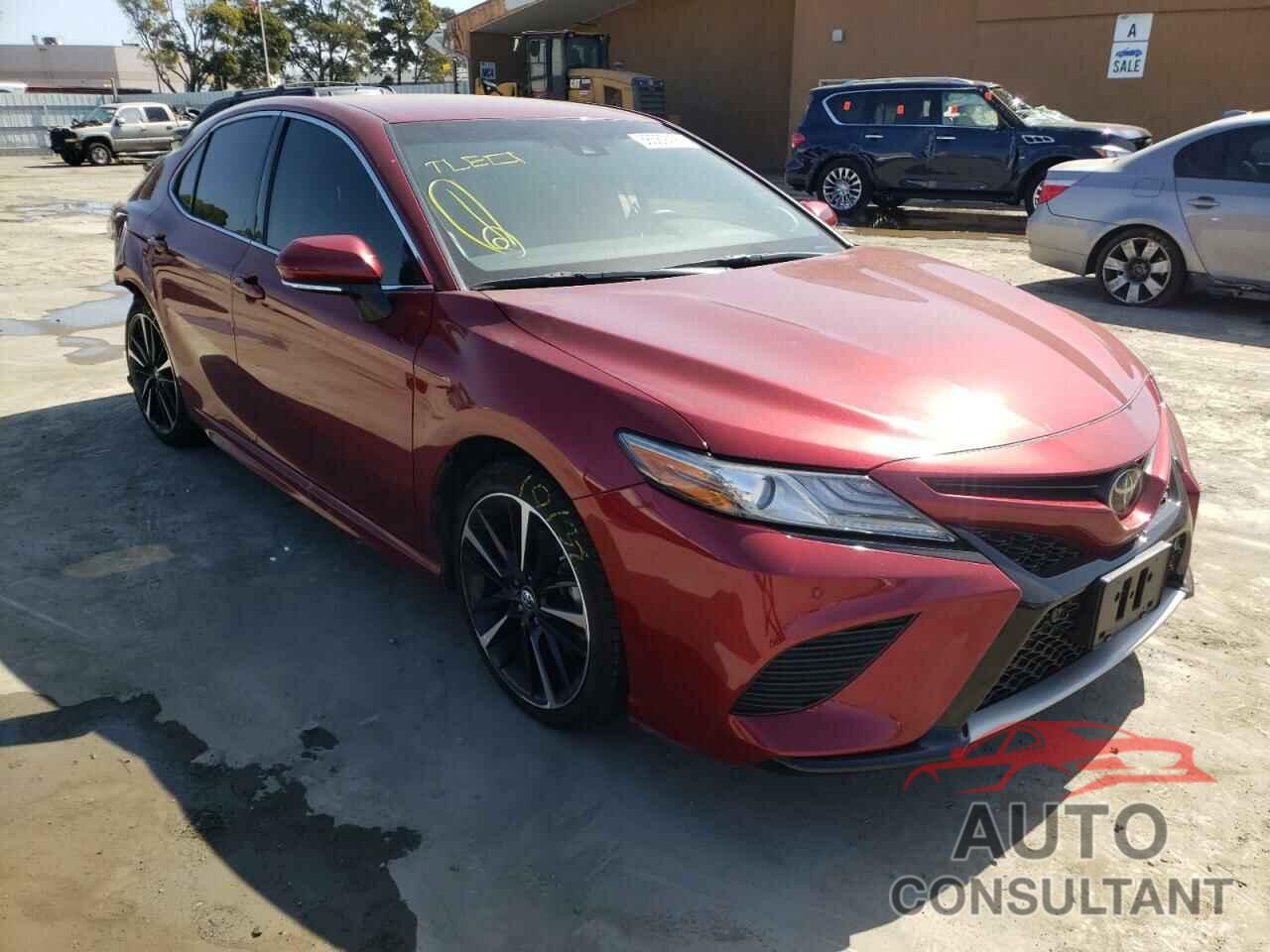 TOYOTA CAMRY 2018 - 4T1B61HKXJU595612