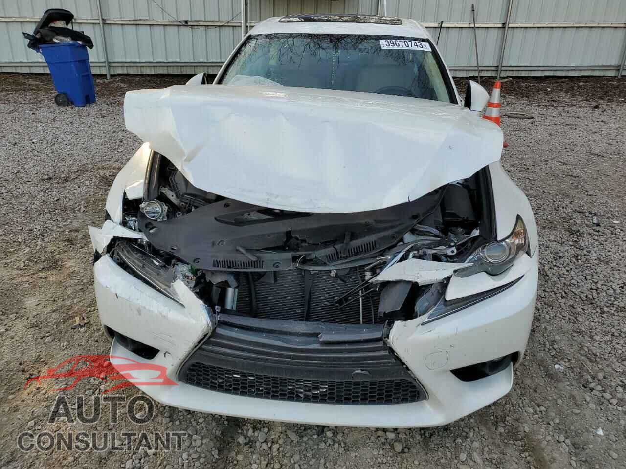 LEXUS IS 2016 - JTHBA1D20G5008943