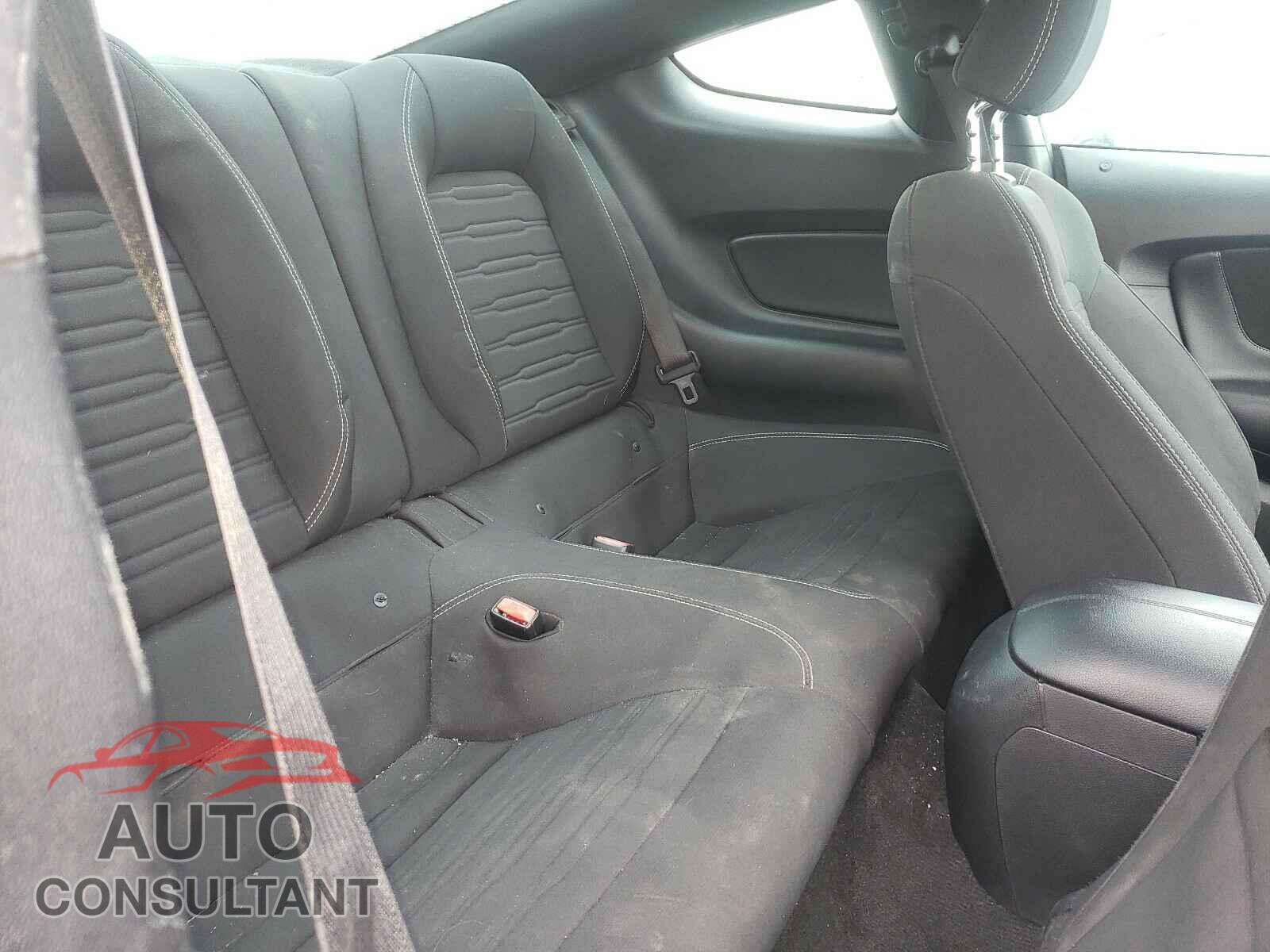FORD MUSTANG 2017 - 1FA6P8TH2H5249801