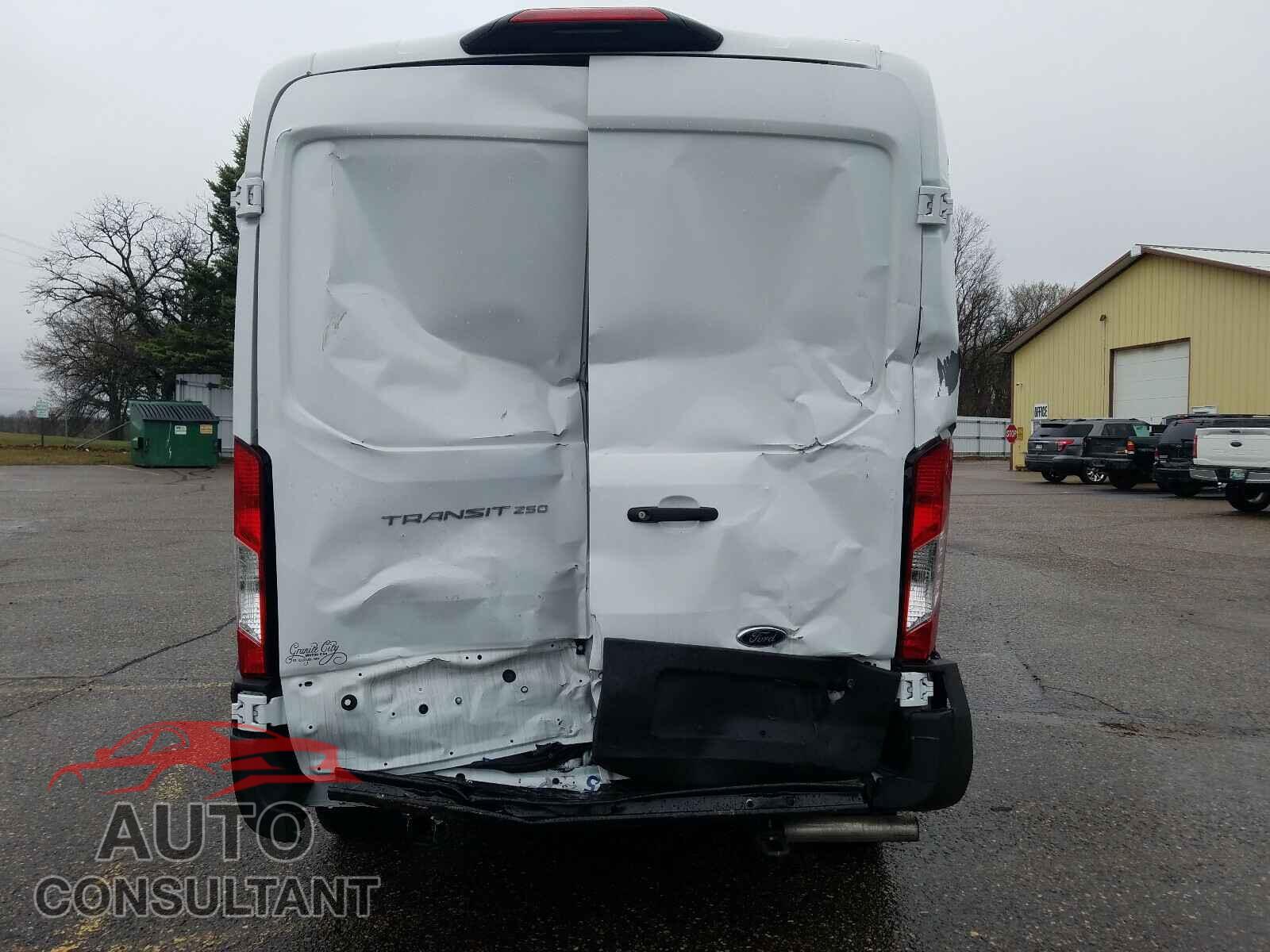 FORD TRANSIT CO 2020 - 1FTBR1C82LKB20980