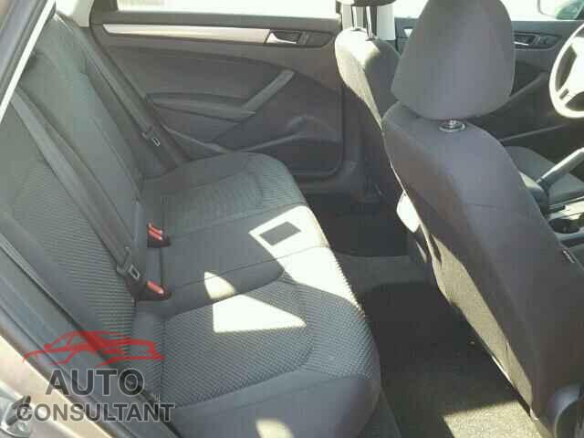 VOLKSWAGEN PASSAT 2015 - 1VWAT7A34FC008927