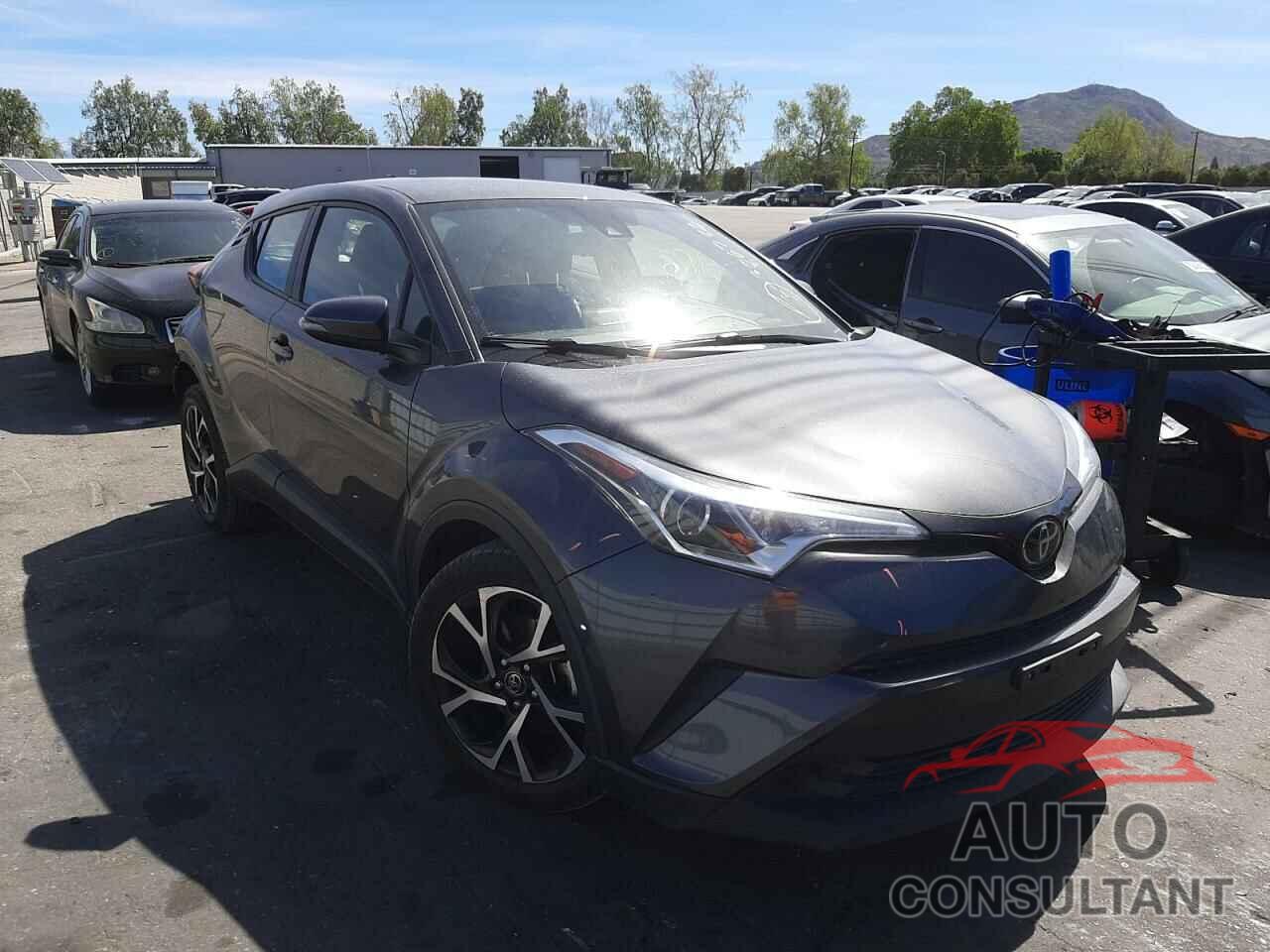 TOYOTA C-HR 2018 - NMTKHMBX0JR055161