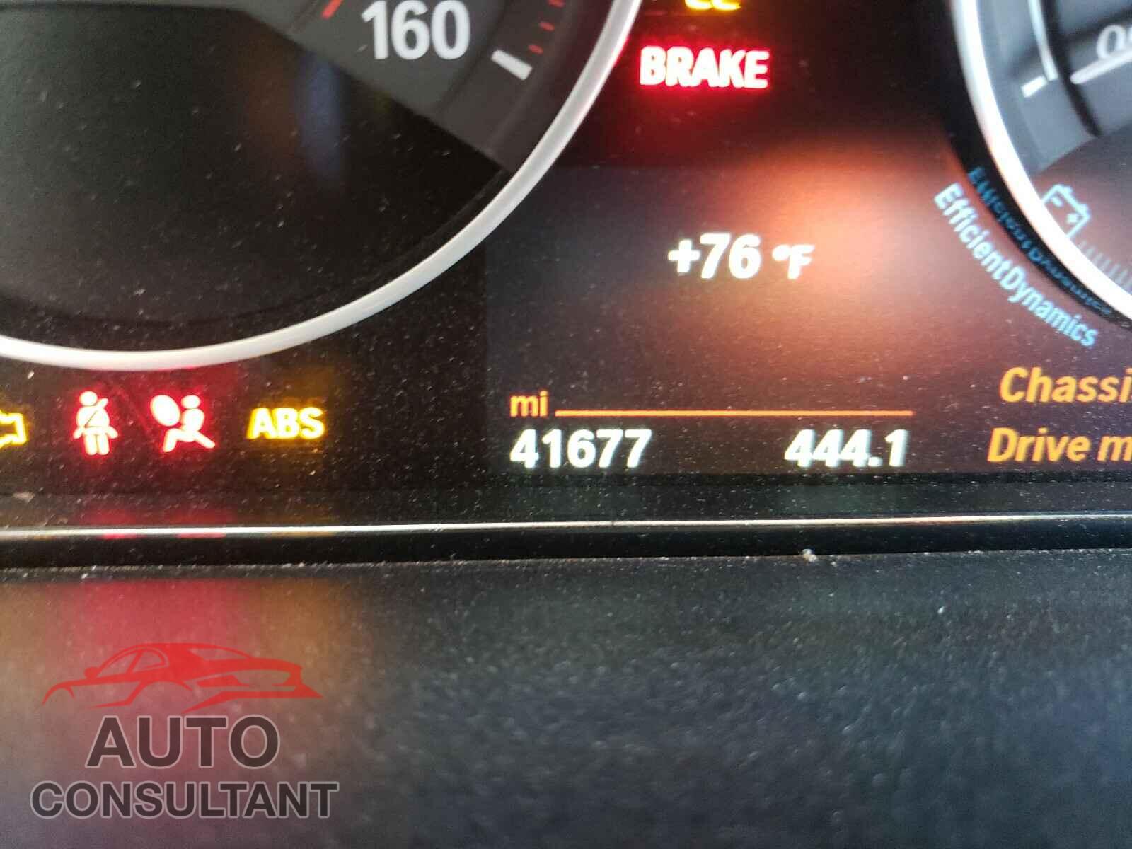 BMW 3 SERIES 2018 - WBA8B9C53JEE82329