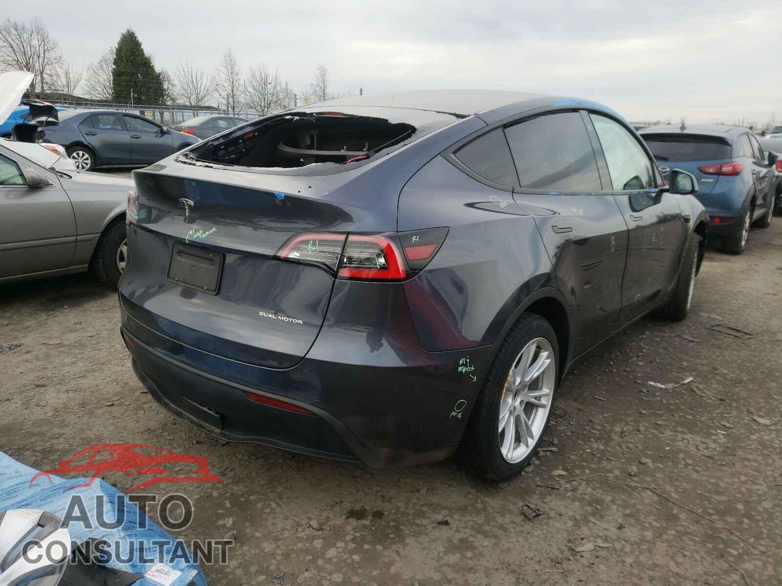TESLA MODEL Y 2020 - 5YJYGDEE3LF050911