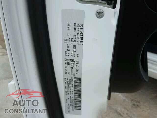 DODGE CARAVAN 2015 - 3VWDB7AJ9HM267932