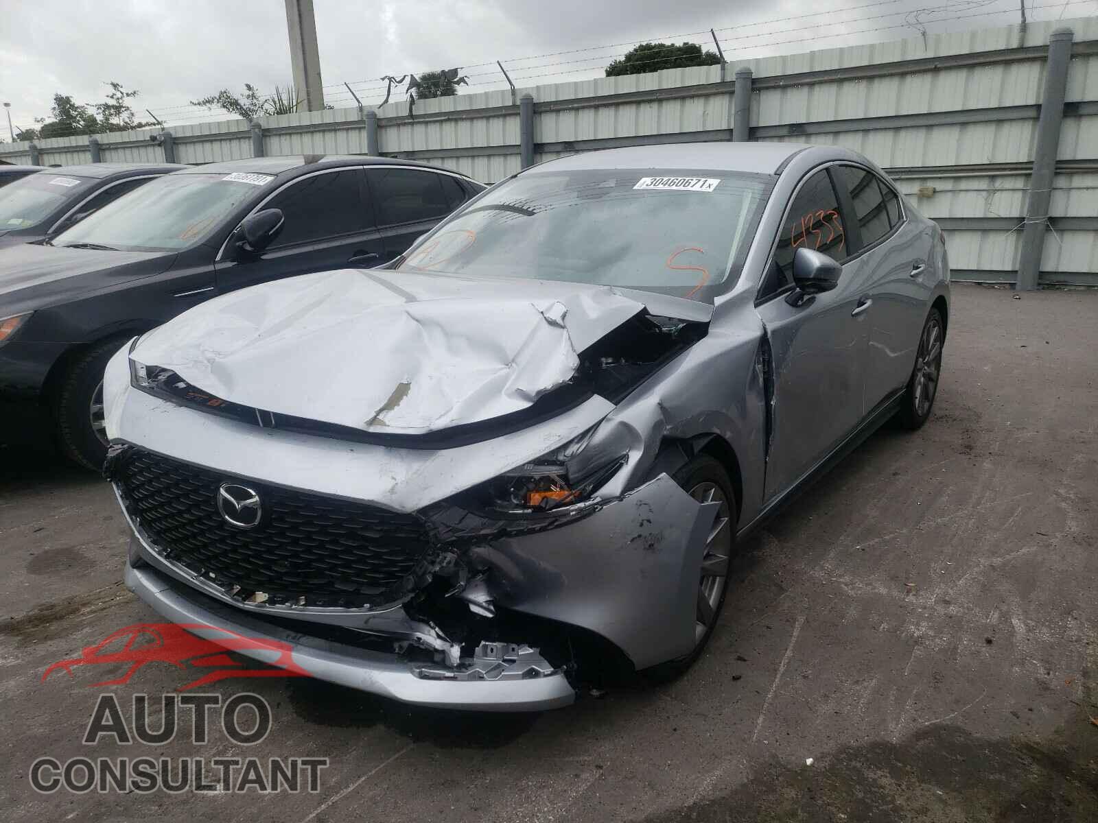 MAZDA 3 2020 - 2T1BURHE4HC899948
