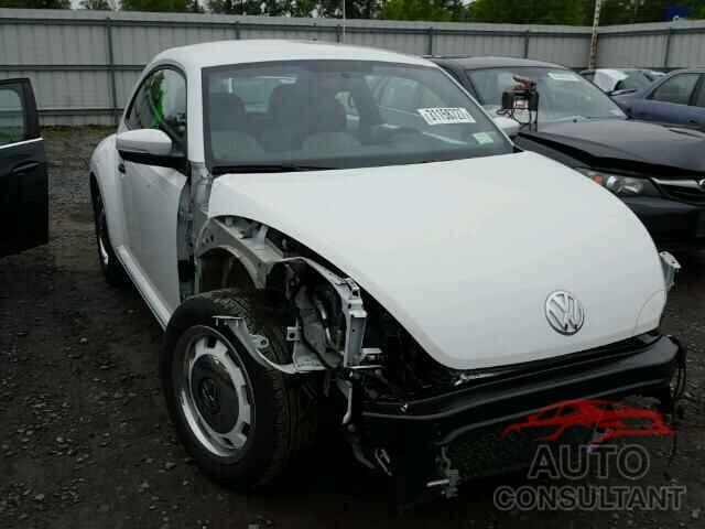 VOLKSWAGEN BEETLE 2015 - 3VWF17AT2FM646829