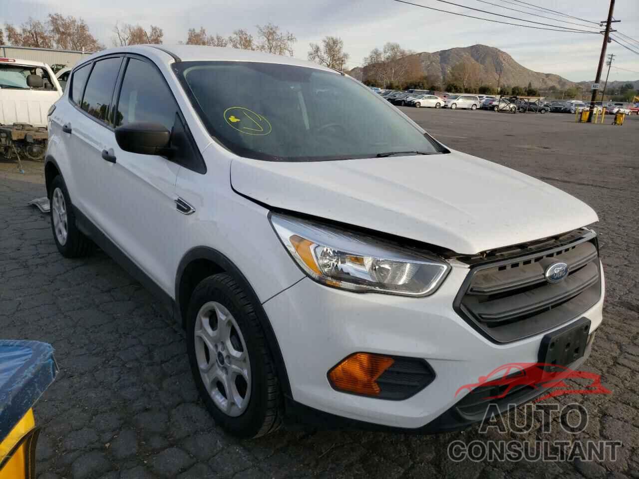 FORD ESCAPE 2017 - 1FMCU0F71HUE48124