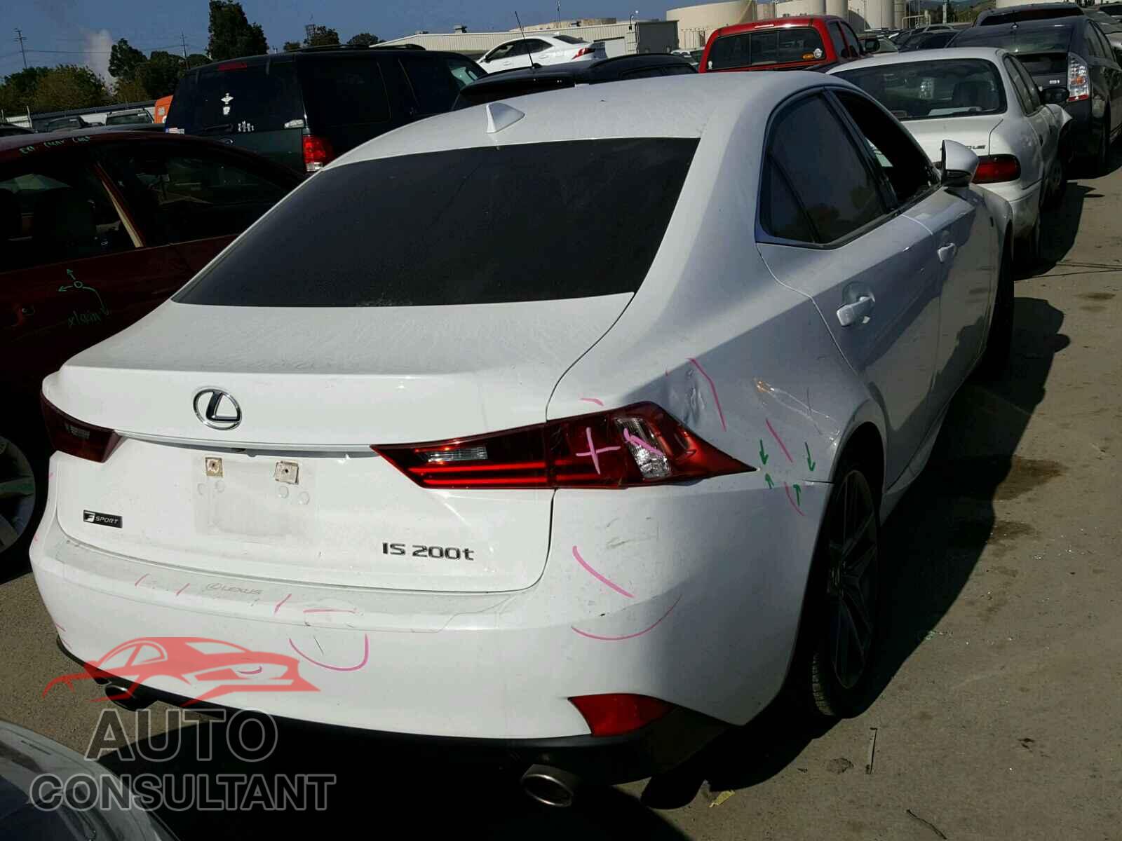 LEXUS IS 2016 - JTHBA1D23G5011786