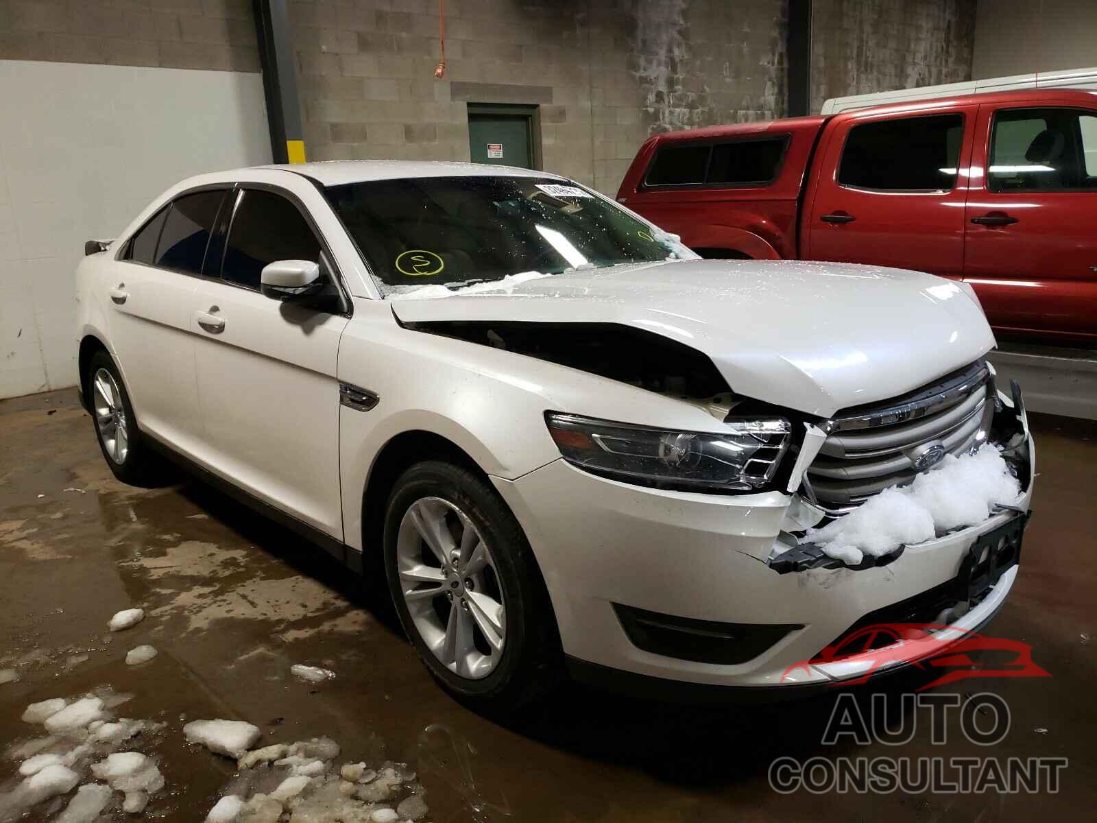 FORD TAURUS 2017 - 1FAHP2H82HG132934