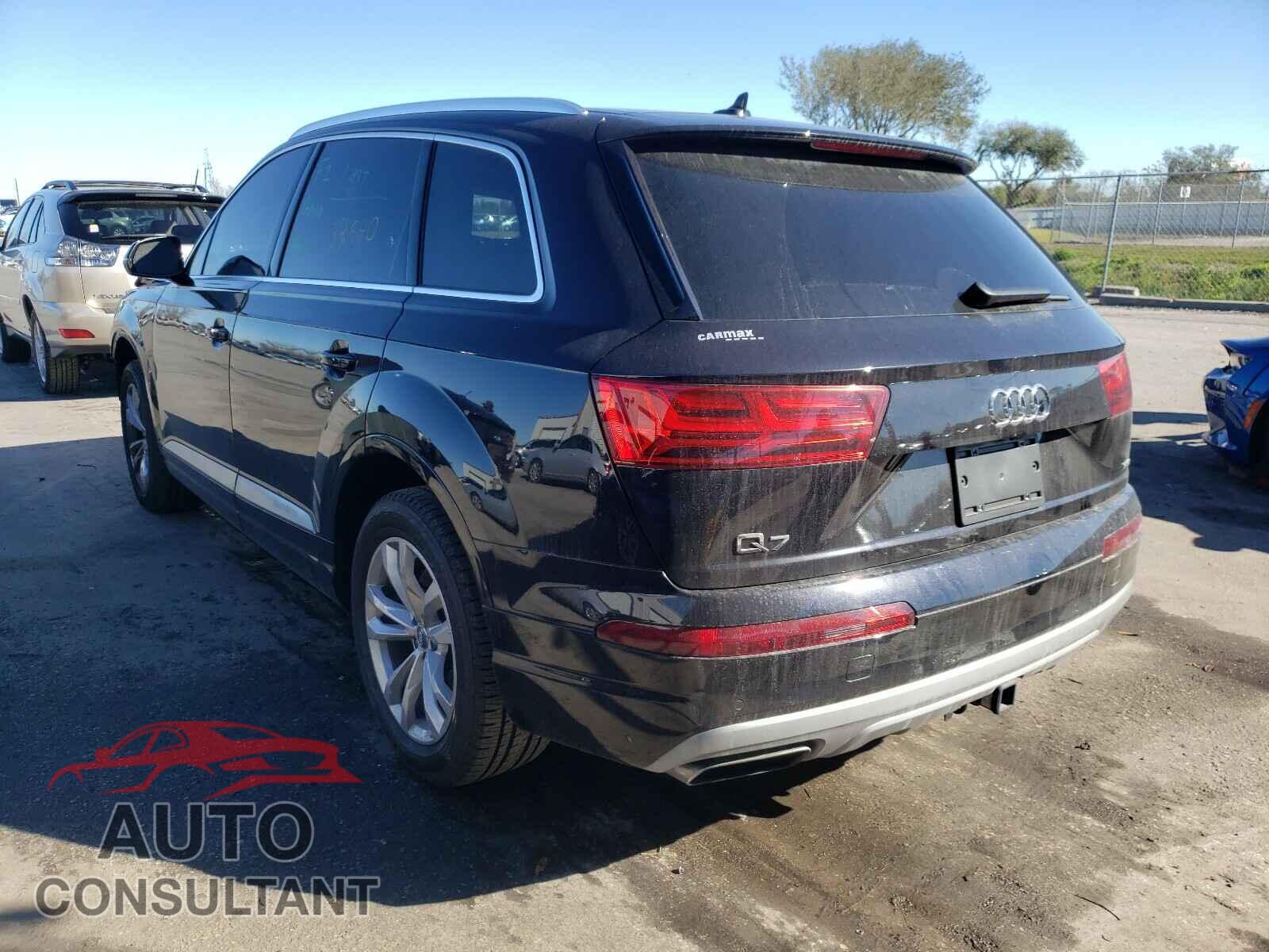AUDI Q7 2018 - WA1LHAF76JD011038