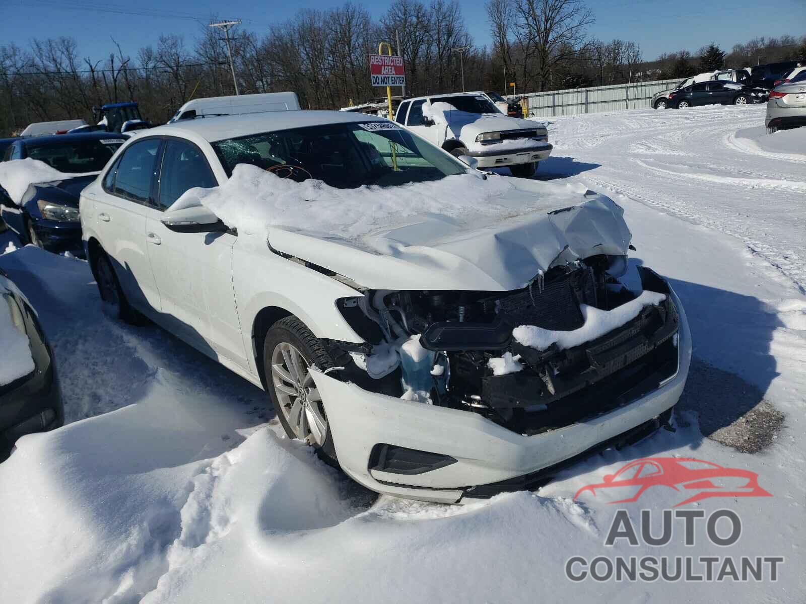 VOLKSWAGEN PASSAT 2020 - 1VWAA7A36LC009207