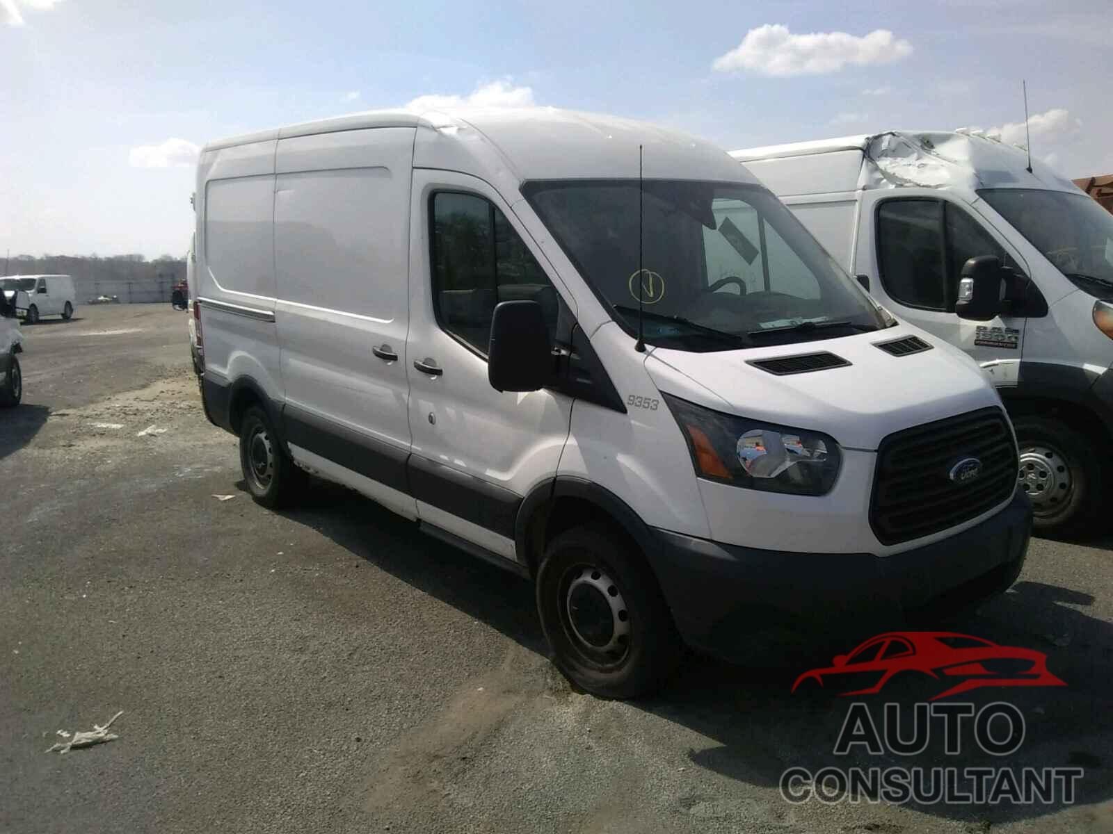 FORD TRANSIT CO 2017 - 1FTYR1CM5HKA49353