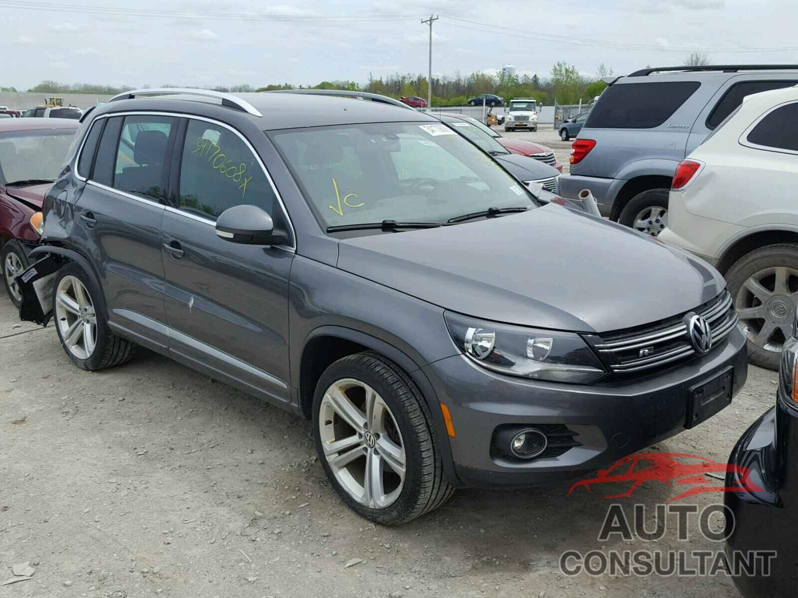 VOLKSWAGEN TIGUAN 2016 - WVGBV7AX2GW504146