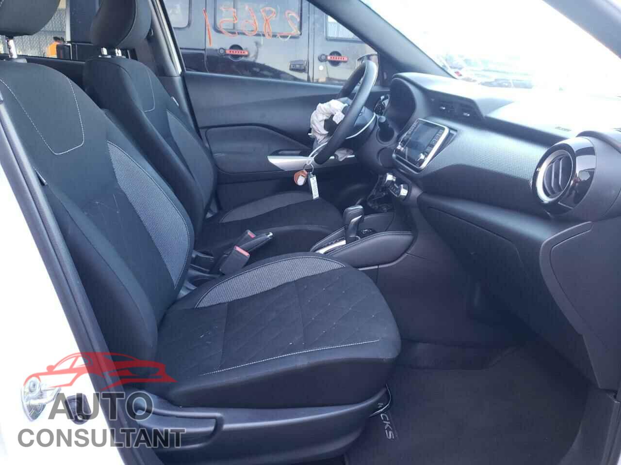 NISSAN KICKS 2019 - 3N1CP5CU3KL529519