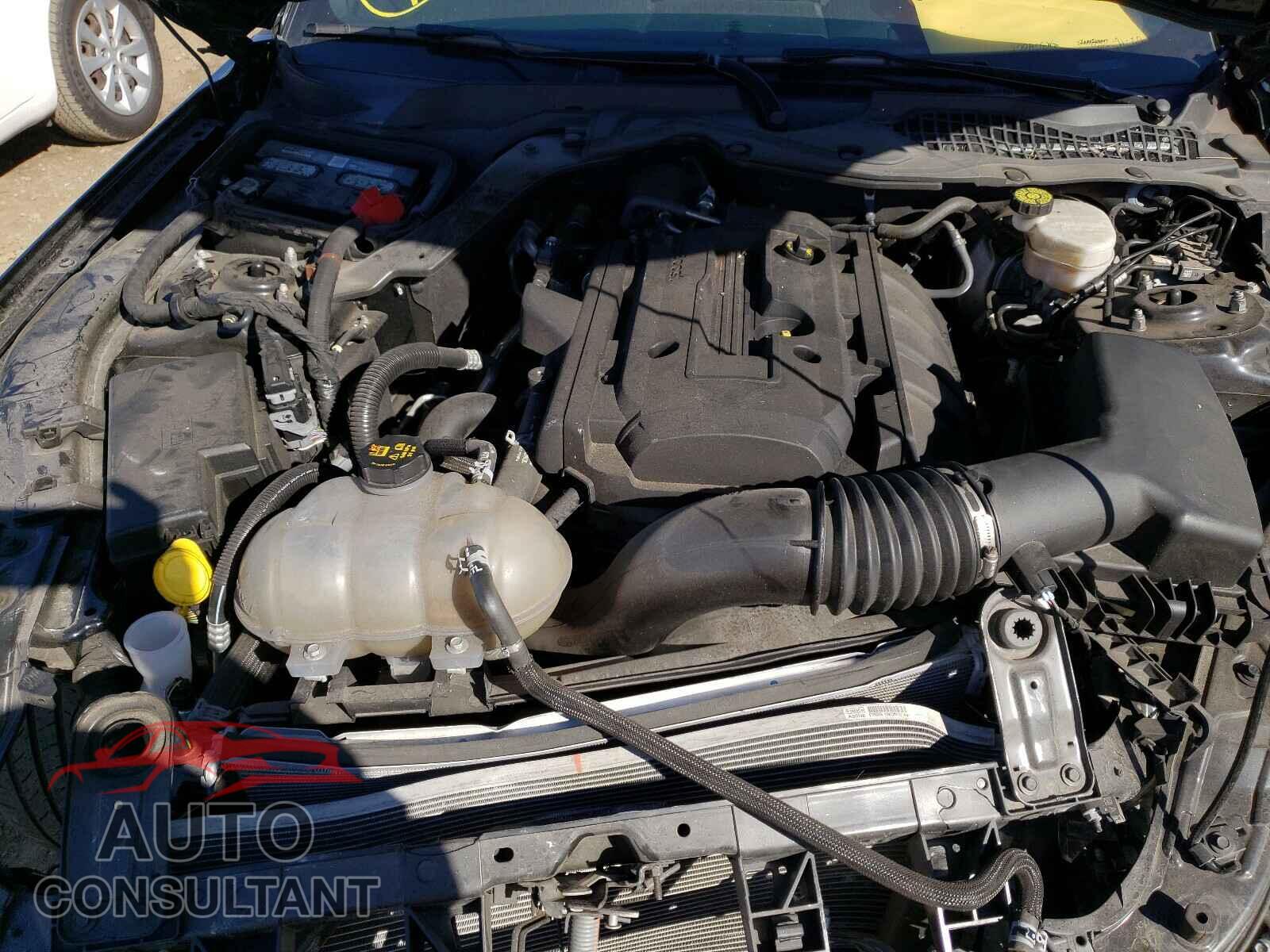 FORD MUSTANG 2018 - 1FA6P8TH5J5184965