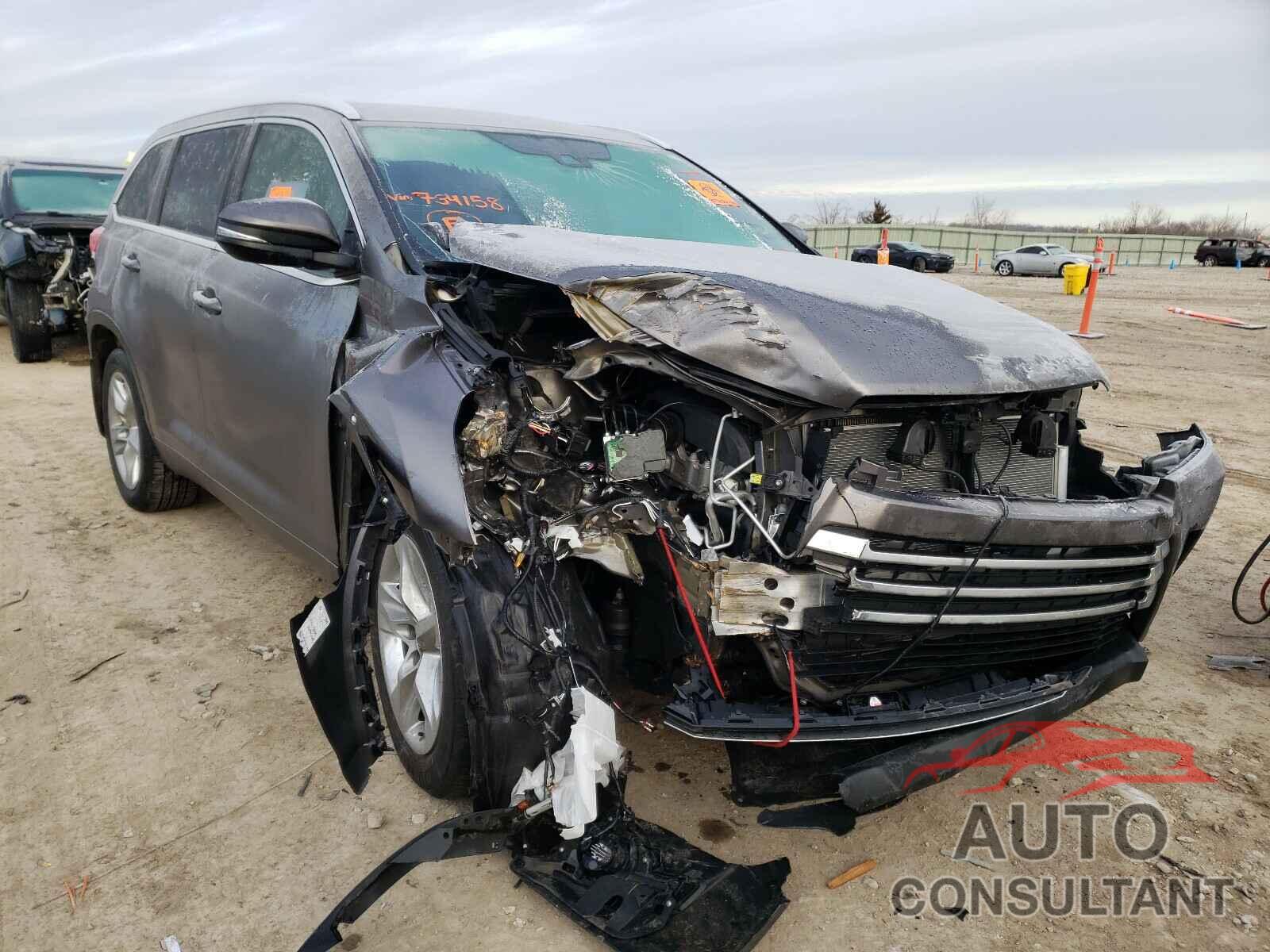 TOYOTA HIGHLANDER 2019 - 5TDDZRFH9KS734158